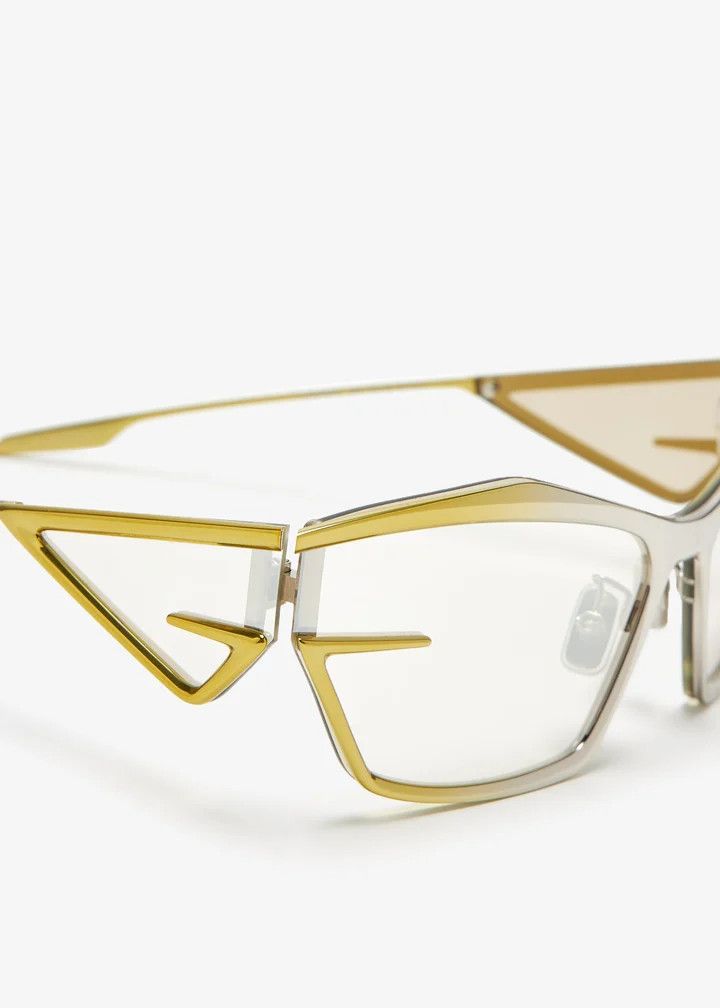 Givenchy o1n1vont0326 Size:OS/Giv Cut Mask Sunglasses in Golden/White Size ONE SIZE - 2 Thumbnail