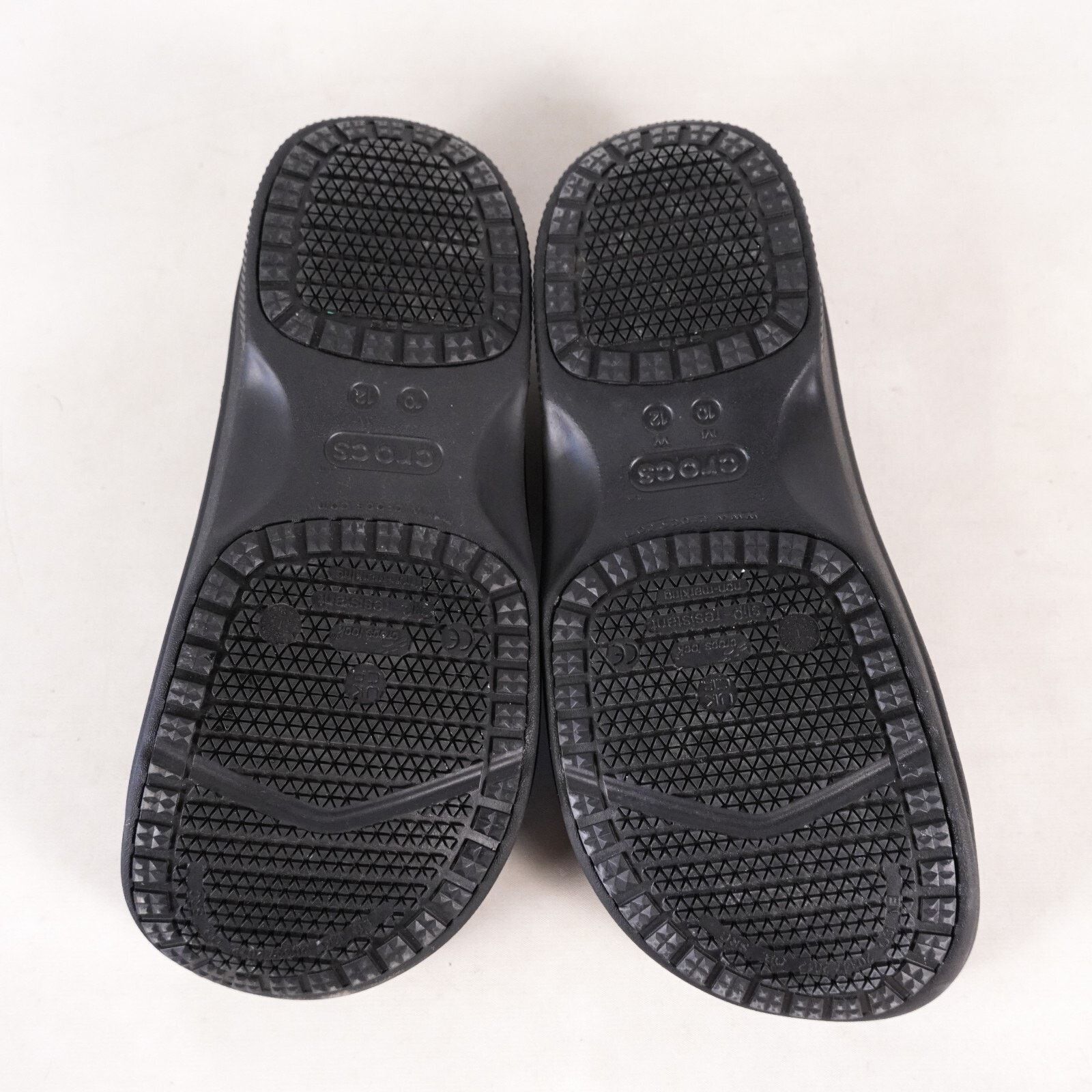 Crocs Crocs Work Shoes Slip On Clogs Non Slip Women 12 Black Size US 12 / IT 42 - 7 Thumbnail