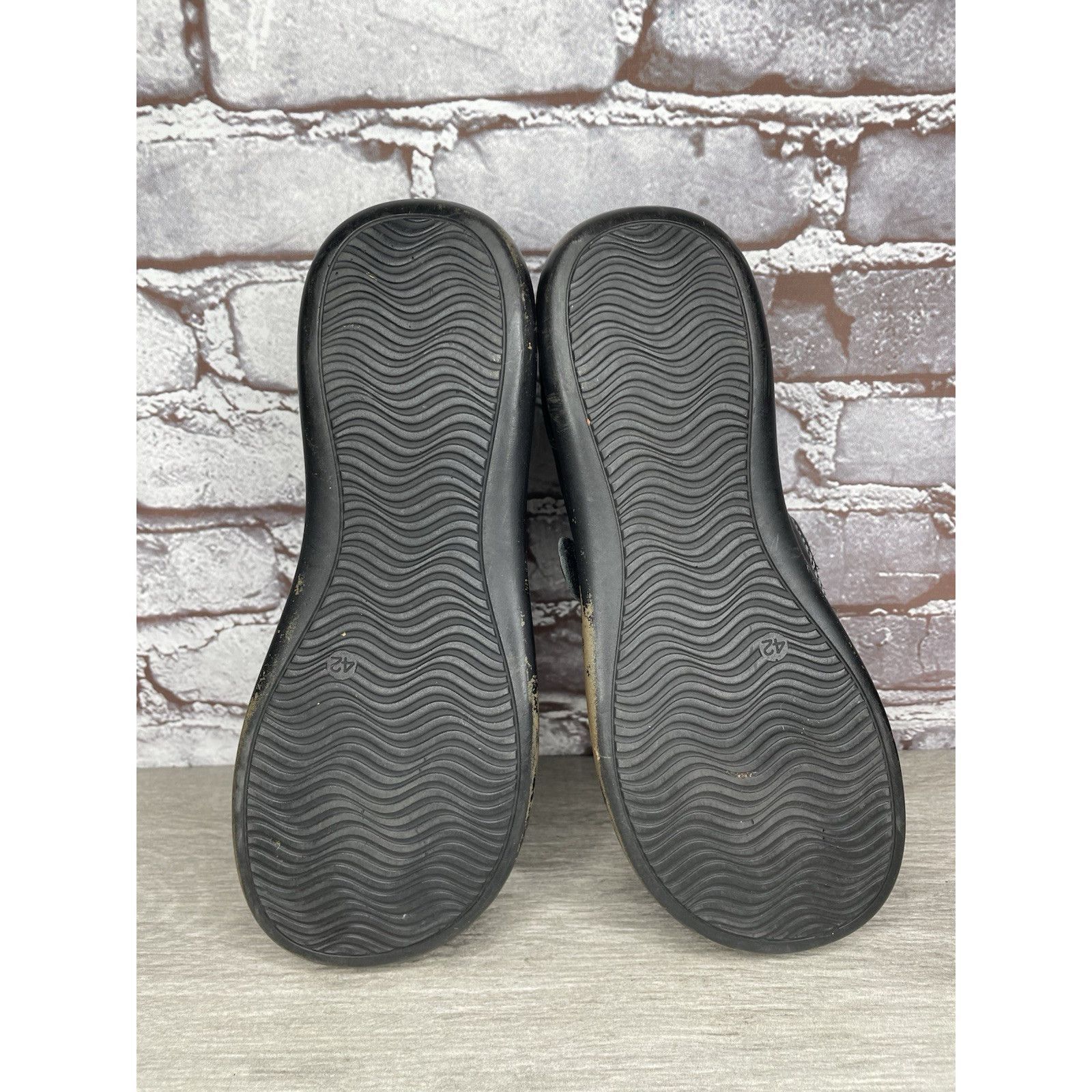Spring Court Spring Step Black Leather Wingtip Button Strap Clogs Shoes W Size US 11 / IT 41 - 16 Thumbnail