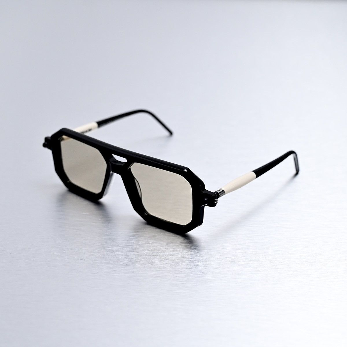 KUBORAUM x JULIUS コラボ サングラス KUBORAUM×JULIUS M3 maske サングラス - メルカリ