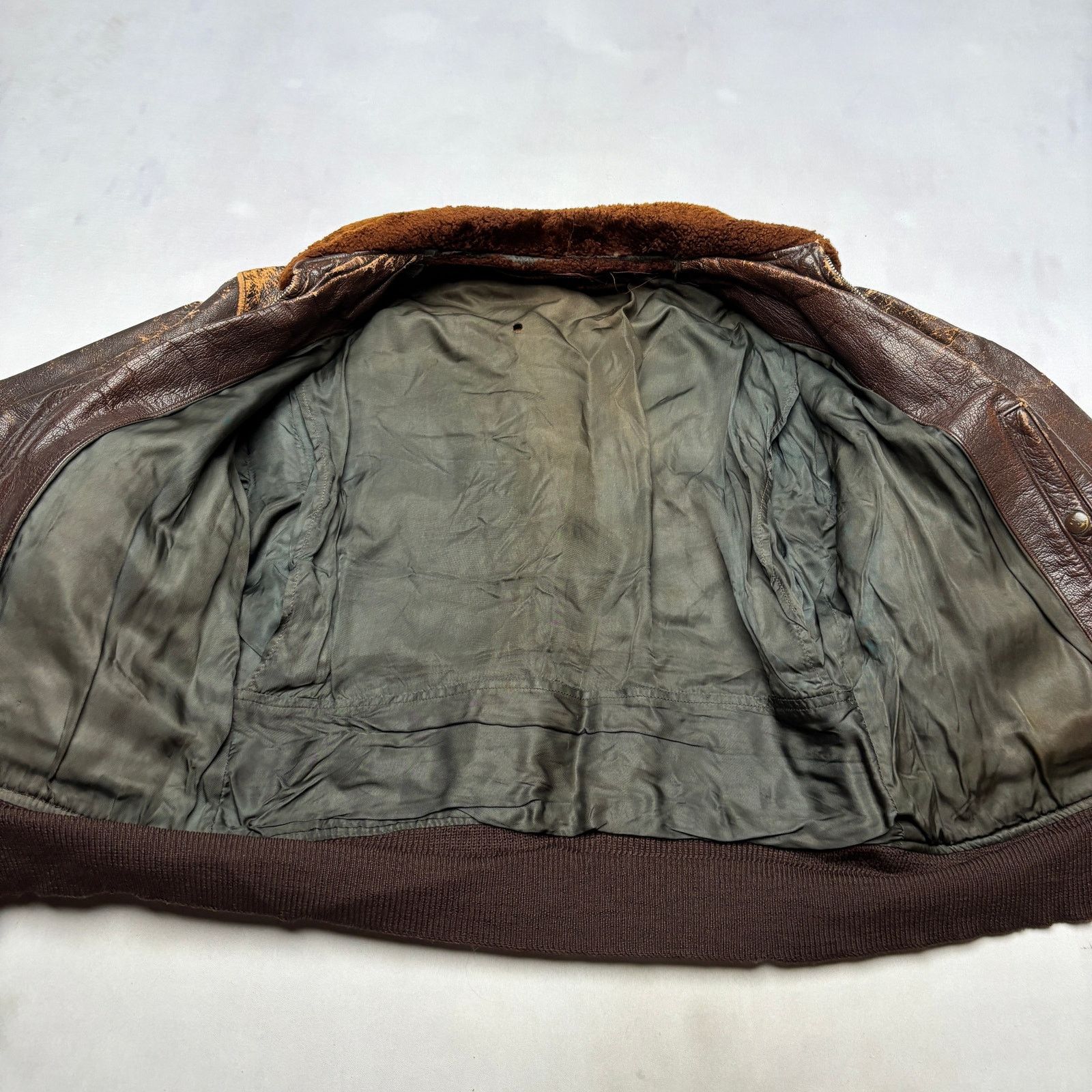 Vintage Vintage 50s USN G-1 Leather Flight Jacket L.W. Foste Size US M / EU 48-50 / 2 - 16 Thumbnail
