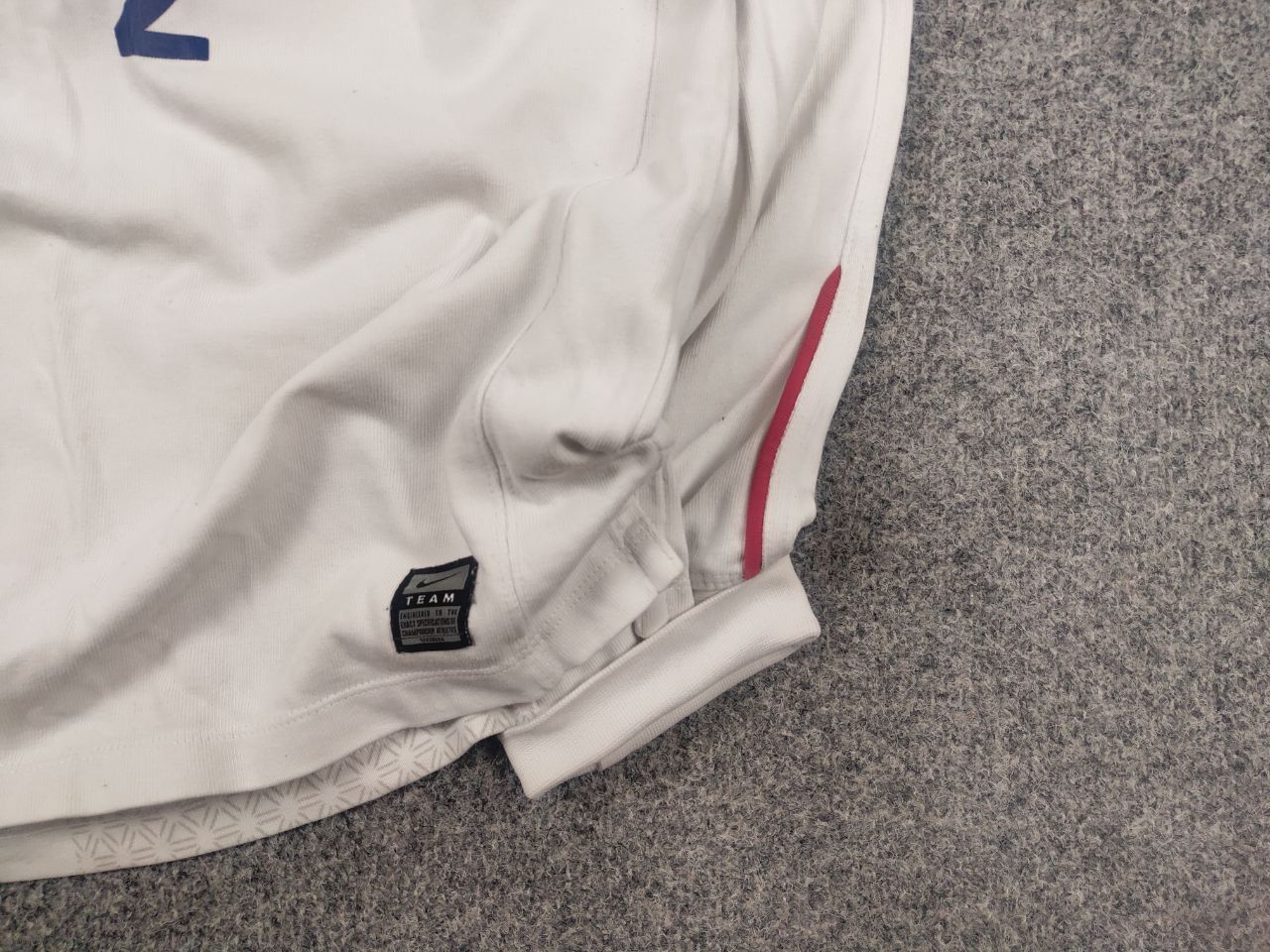 Nike Vintage Nike O2 Longsleeve Shirt England Rugby Team Jersey Size US M / EU 48-50 / 2 - 7 Thumbnail