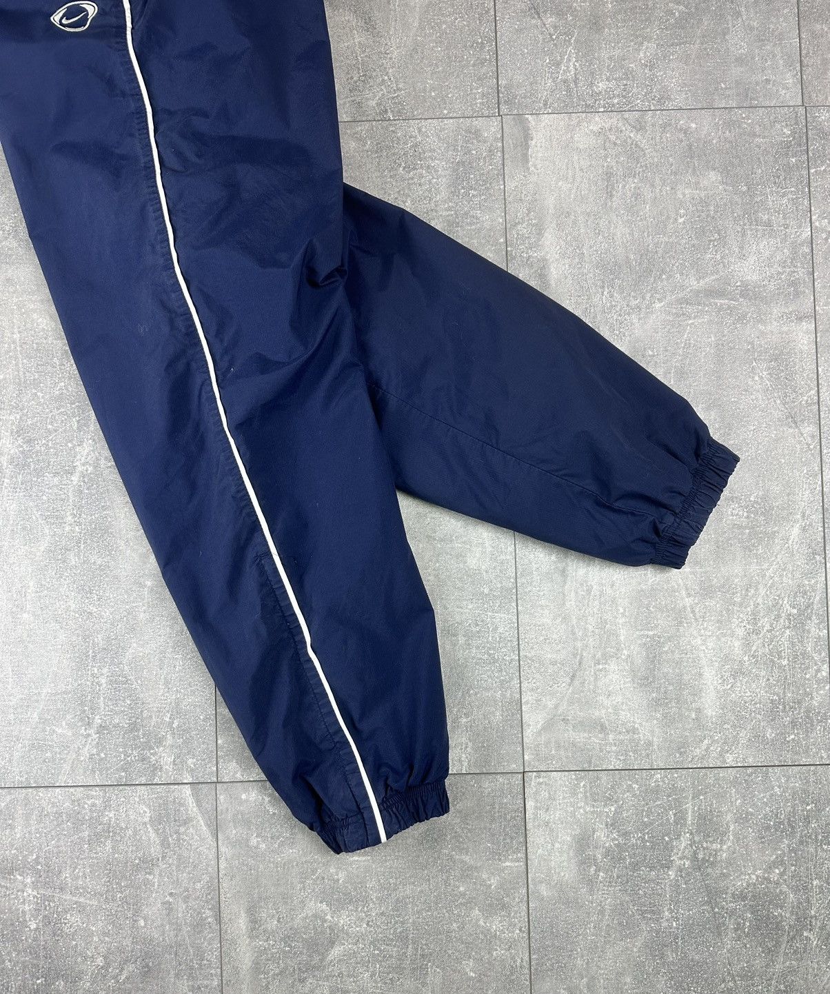 Nike Nike Vintage Nylon 2000S Swoosh Striped Track Nylon Pants Size US 34 / EU 50 - 2 Thumbnail