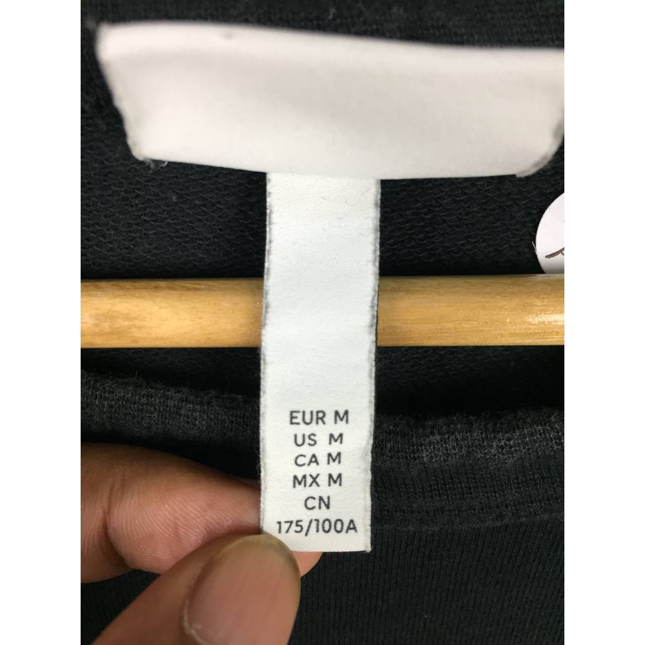 H&M H&M Crewneck Oversized Fit Tee size M Size US M / EU 48-50 / 2 - 9 Thumbnail