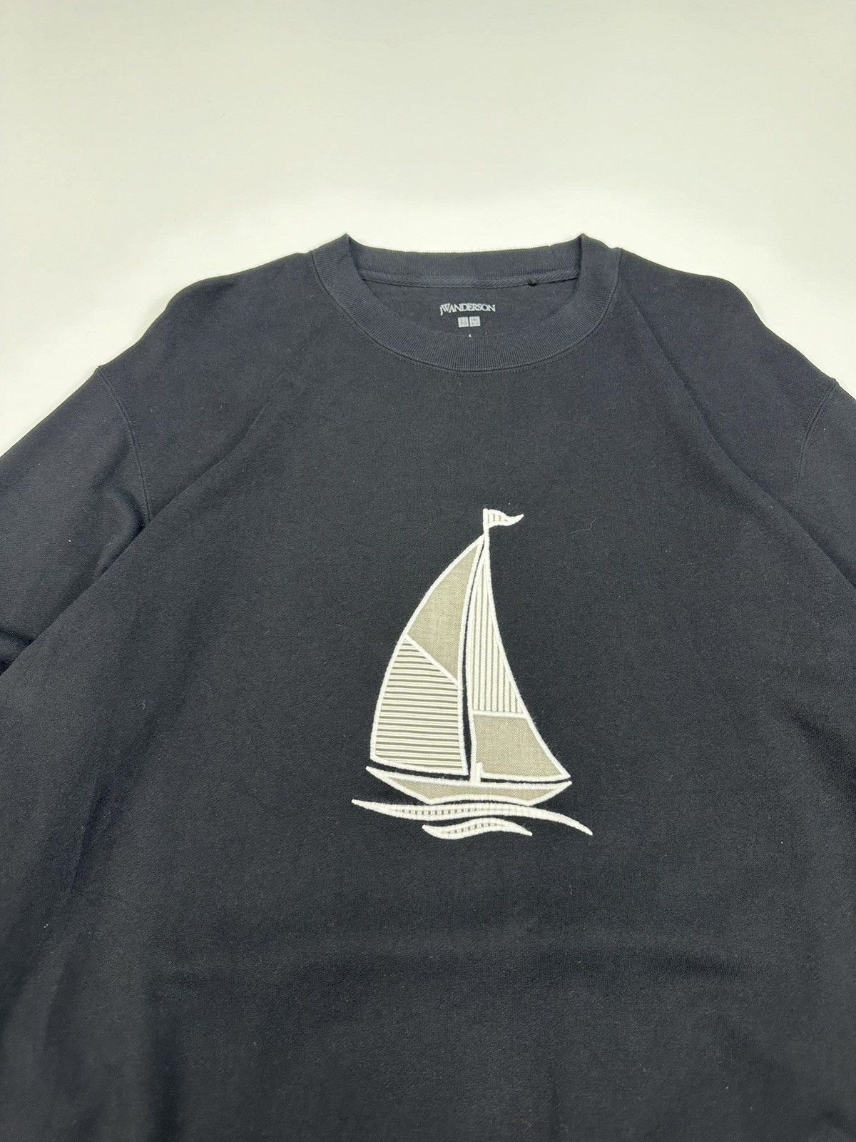 JW Anderson × Uniqlo JW Anderson Black Crewneck Sweatshirt A616 Size US L / EU 52-54 / 3 - 3 Thumbnail