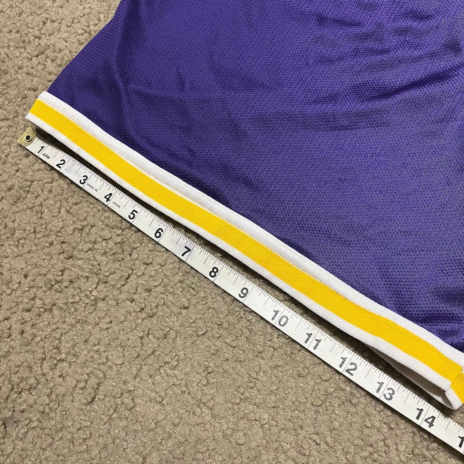 Champion Vintage 80s 90s Champion X Los Angeles Lakers B-Ball Shorts Size US 31 - 7 Thumbnail