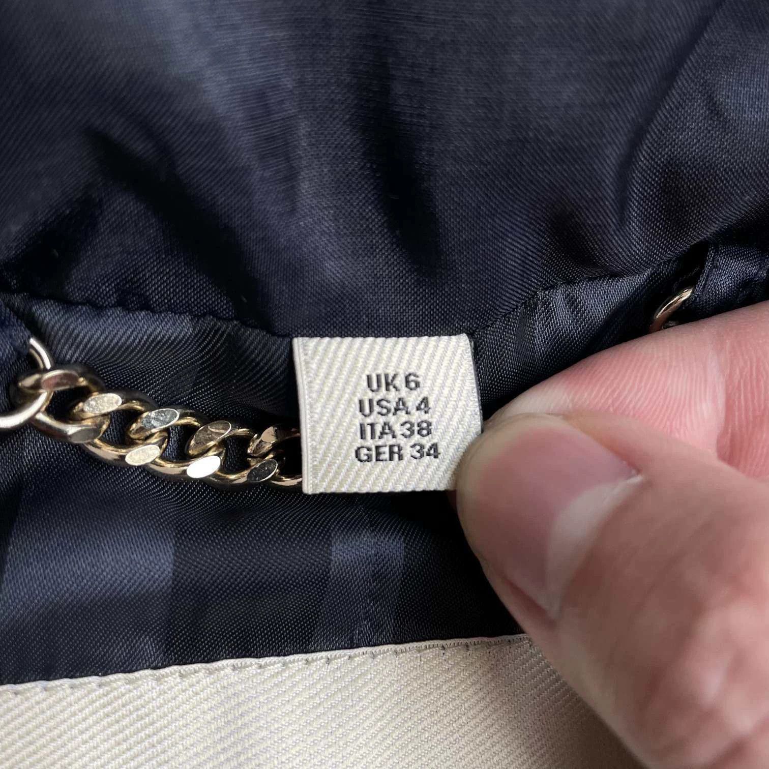 Burberry Burberry women's navy down jacket 6 99new hood fur no belt Size M / US 6-8 / IT 42-44 - 5 Thumbnail