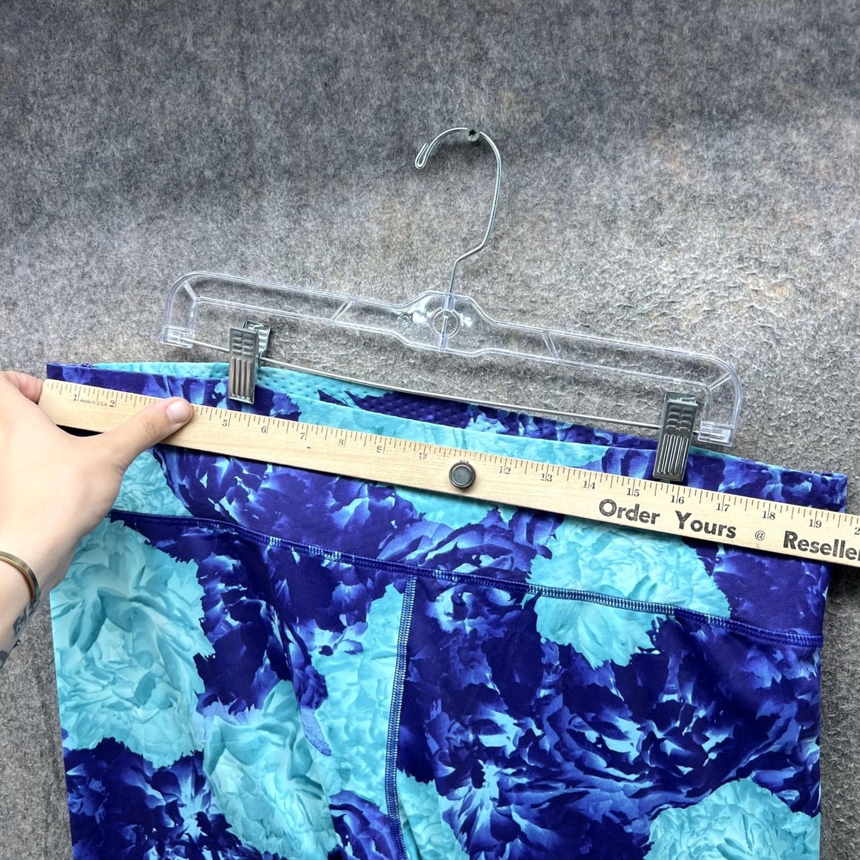 Champion Champion Leggings Womens 3X Blue Teal Floral Capri Plus Size Performance Size 40" / US 18 - 6 Thumbnail