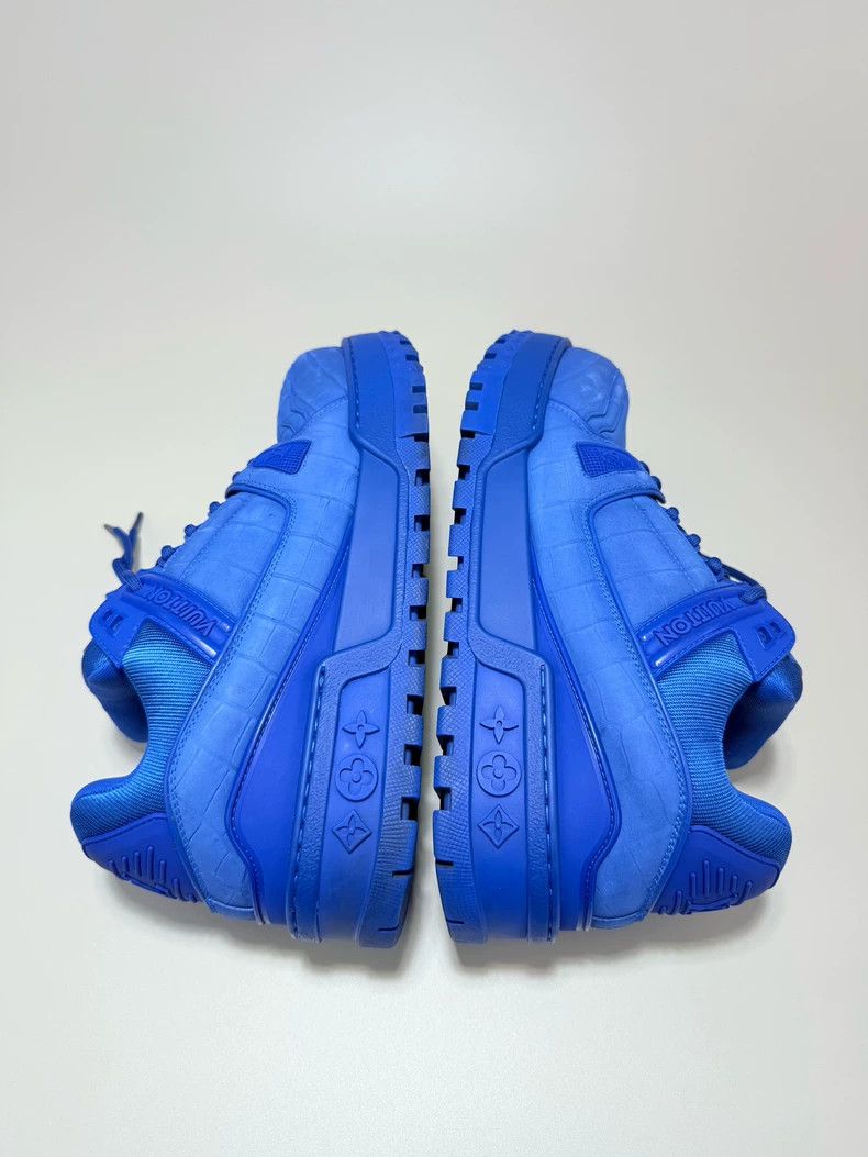 Louis Vuitton Louis Vuitton TRAINER Blue Fat Alligator Embossed Board Sh Size US 9 / EU 42 - 5 Thumbnail