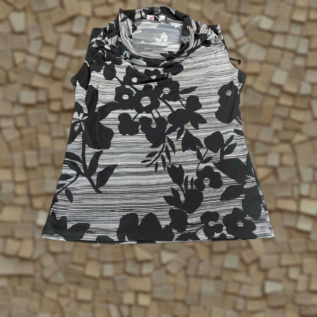 Kasper **Women's Black Sleeveless Cowl Neck T-Shirt, Kasper Size Small** User: Women's Black Sleeveless Cowl Neck Shirt, Kasper Size Small Size S / US 4 / IT 40 - 1 Thumbnail
