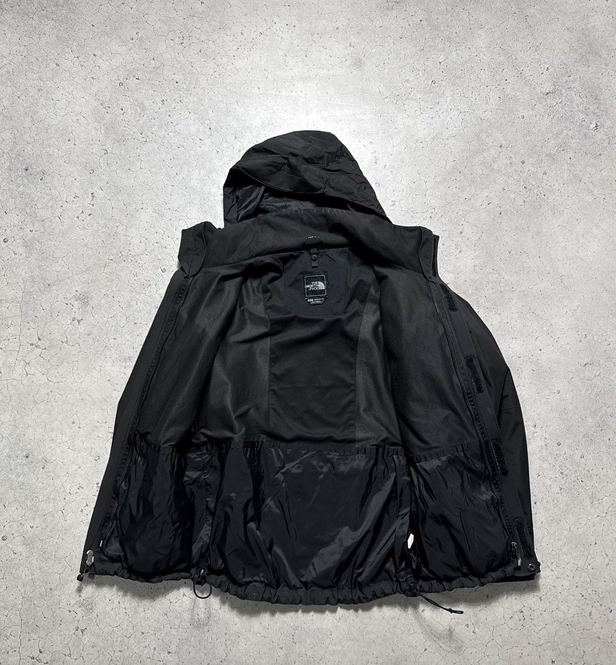 The North Face The North Face Gore-Tex Light Windbreaker Jacket TNF Size S Size US S / EU 44-46 / 1 - 9 Thumbnail