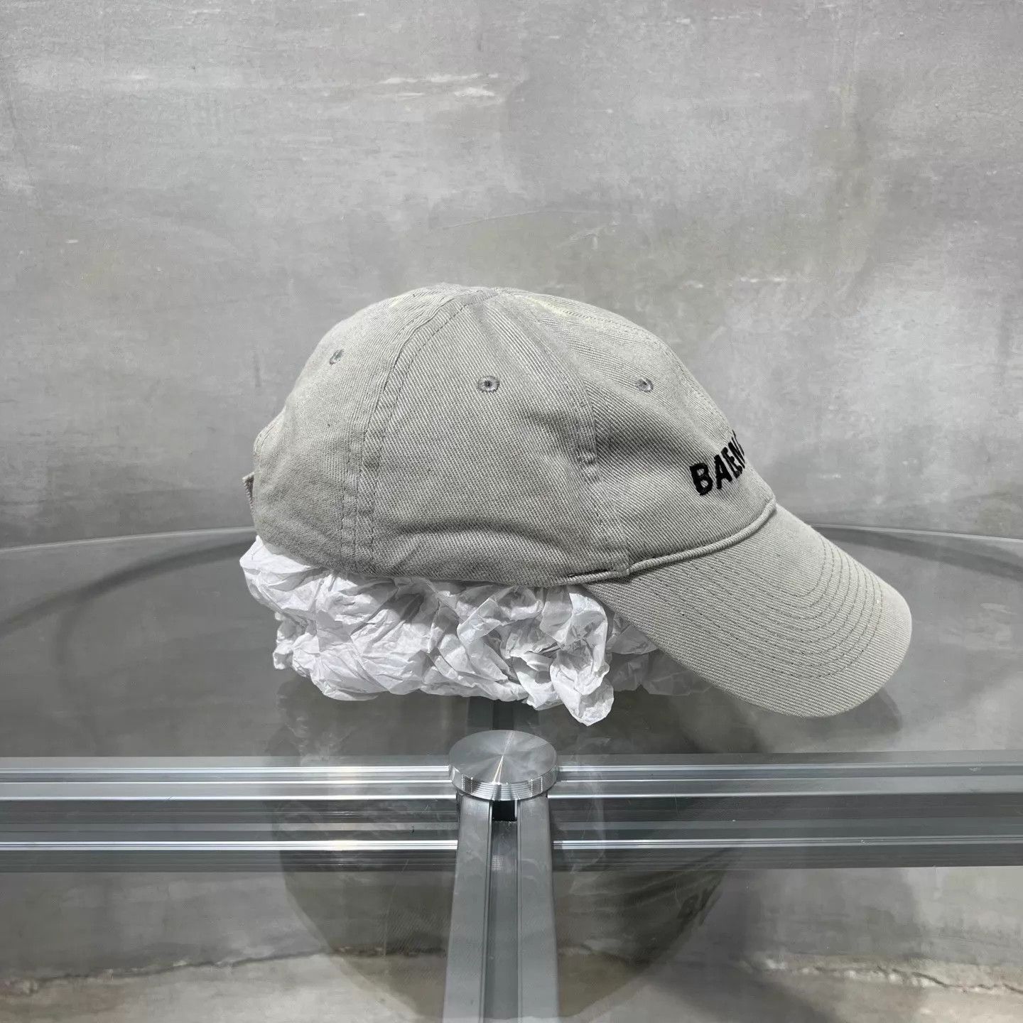 Balenciaga Balenciaga Distressed Embroidered Baseball Cap L 58cm Size ONE SIZE - 3 Thumbnail