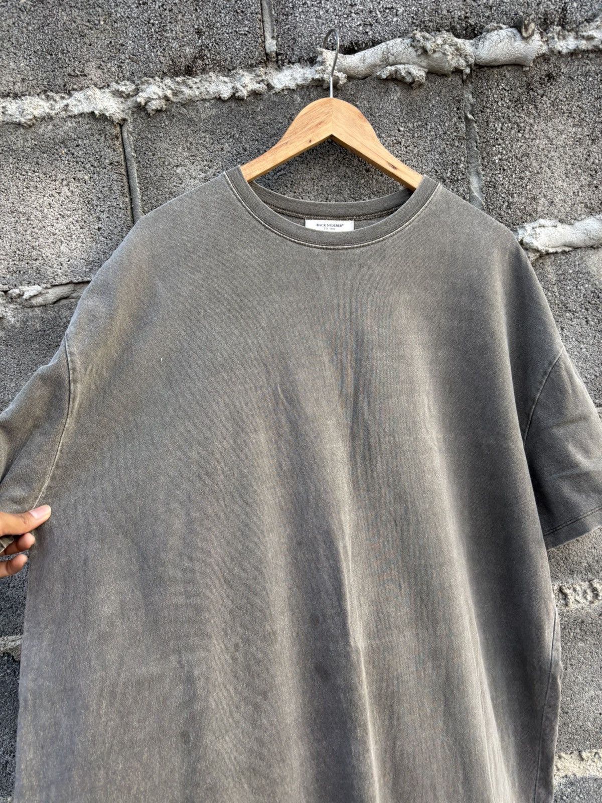Japanese Brand Faded BACK NUMBER Dress T-Shirt Size US M / EU 48-50 / 2 - 5 Thumbnail