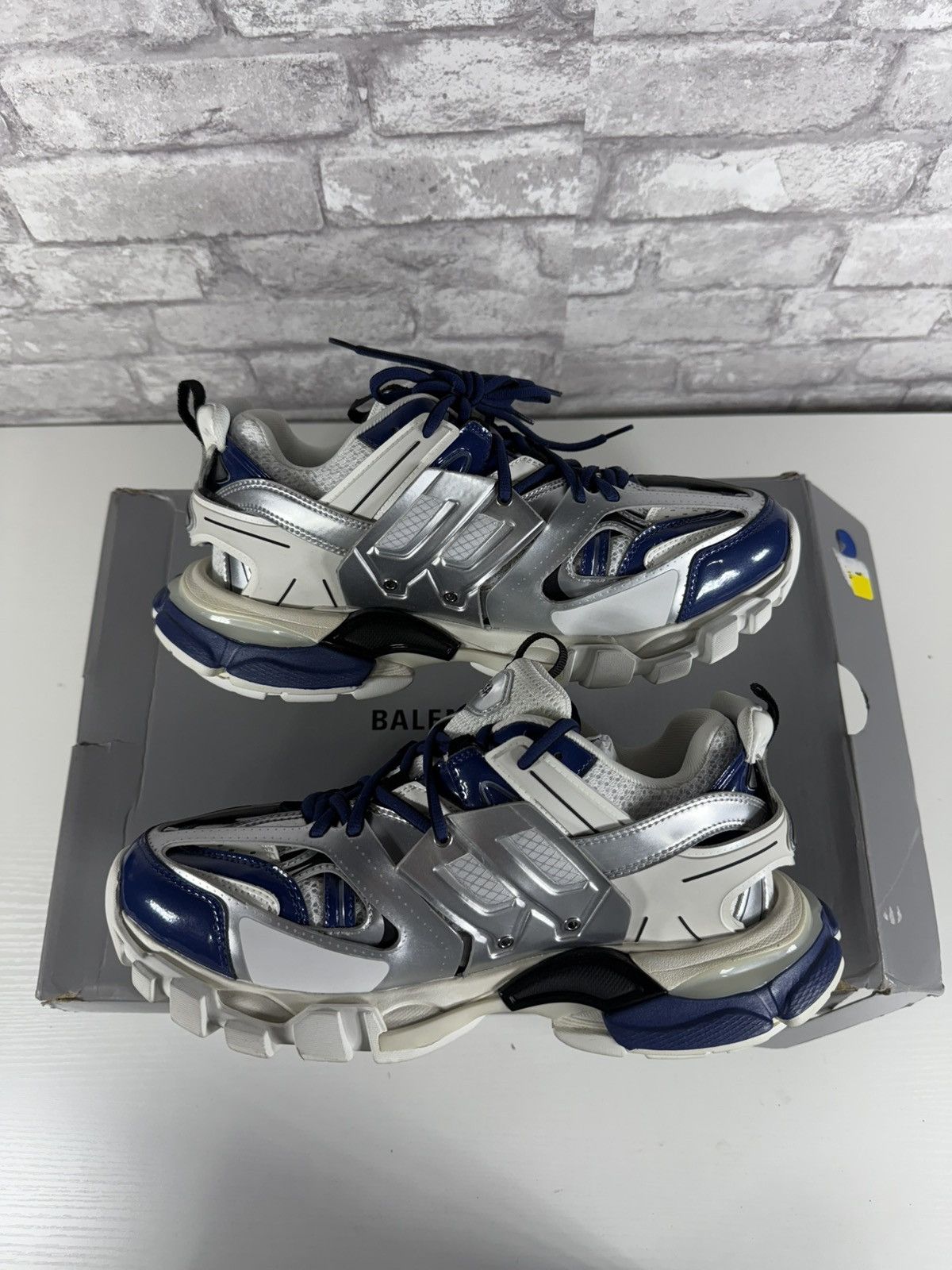 Balenciaga Balenciaga Tracks LED Size 8US/41EU Size US 8 / EU 41 - 2 Thumbnail