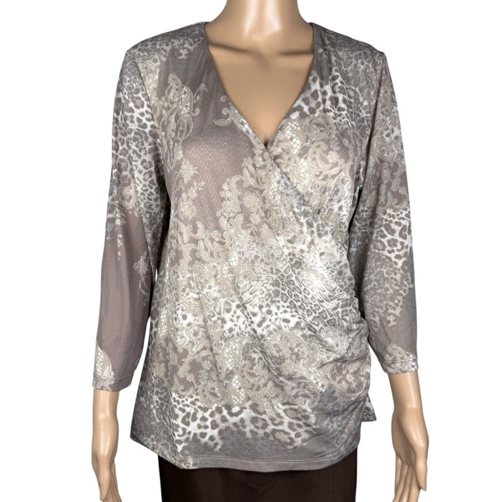 Chicos Easywear By Chico's Animal Print V-Neck Wrap Blouse Size 2 Size L / US 10 / IT 46 - 1 Thumbnail