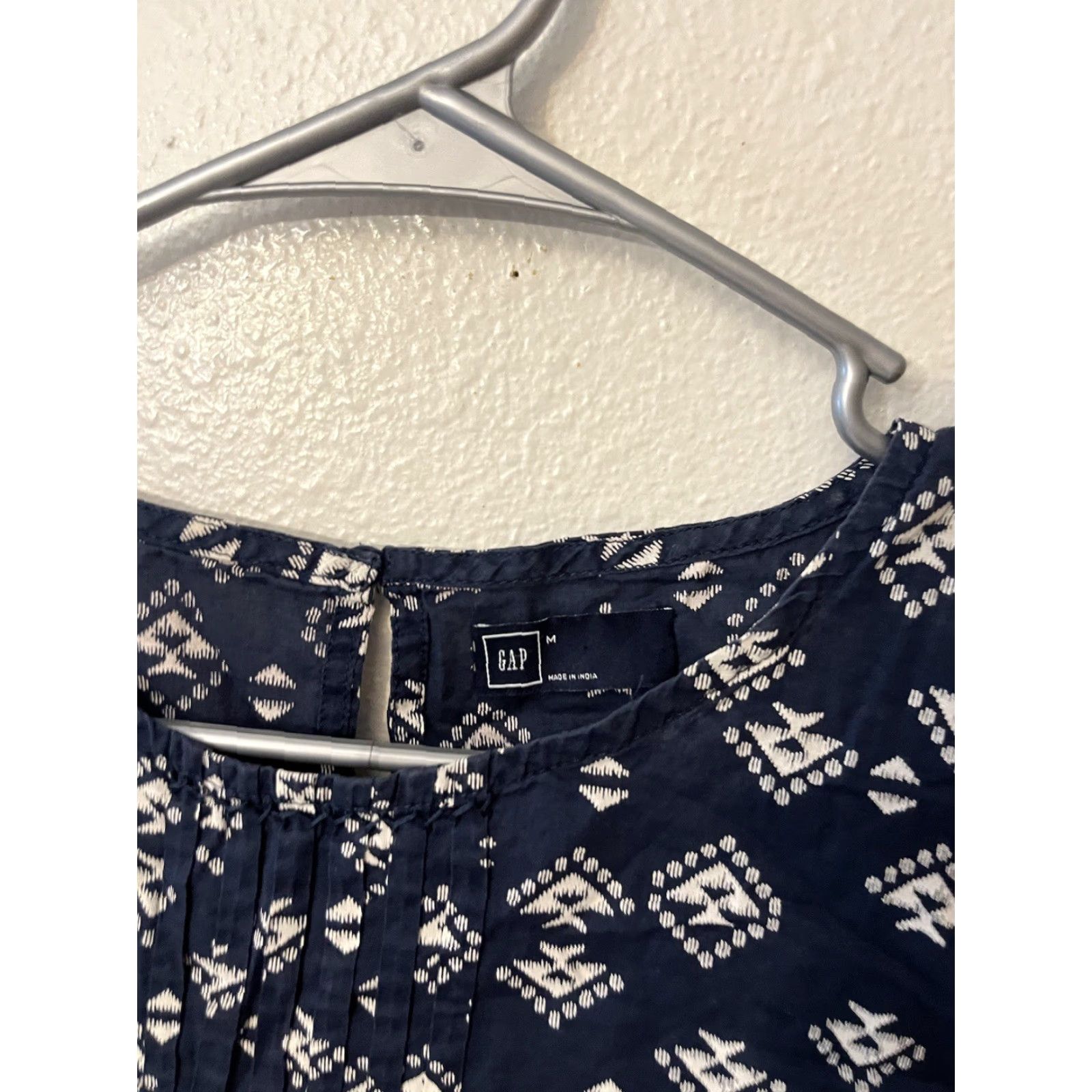Gap Gap Blouse Short Sleeve Womens M Navy Blue White Geometric Western Print Knit Classic Aztec Summer Casual Shirt Size M / US 6-8 / IT 42-44 - 2 Thumbnail