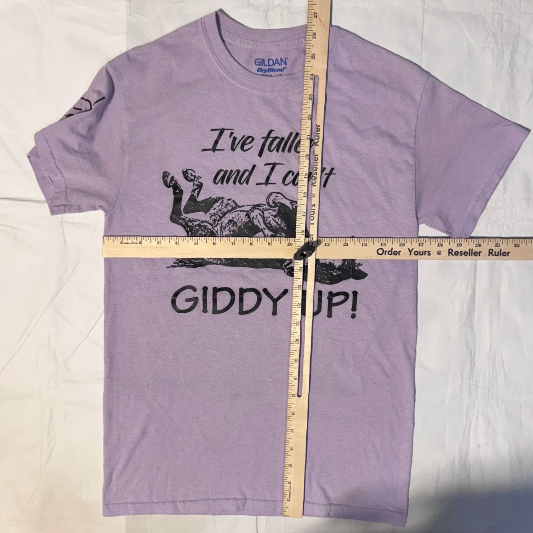 Gildan Gildan T-Shirt Shirt Casual Purple Logo Funny I’ve Fallen and I Can’t Giffy Up Womens S Short Sleeve Cotton Regular Size S / US 4 / IT 40 - 4 Thumbnail