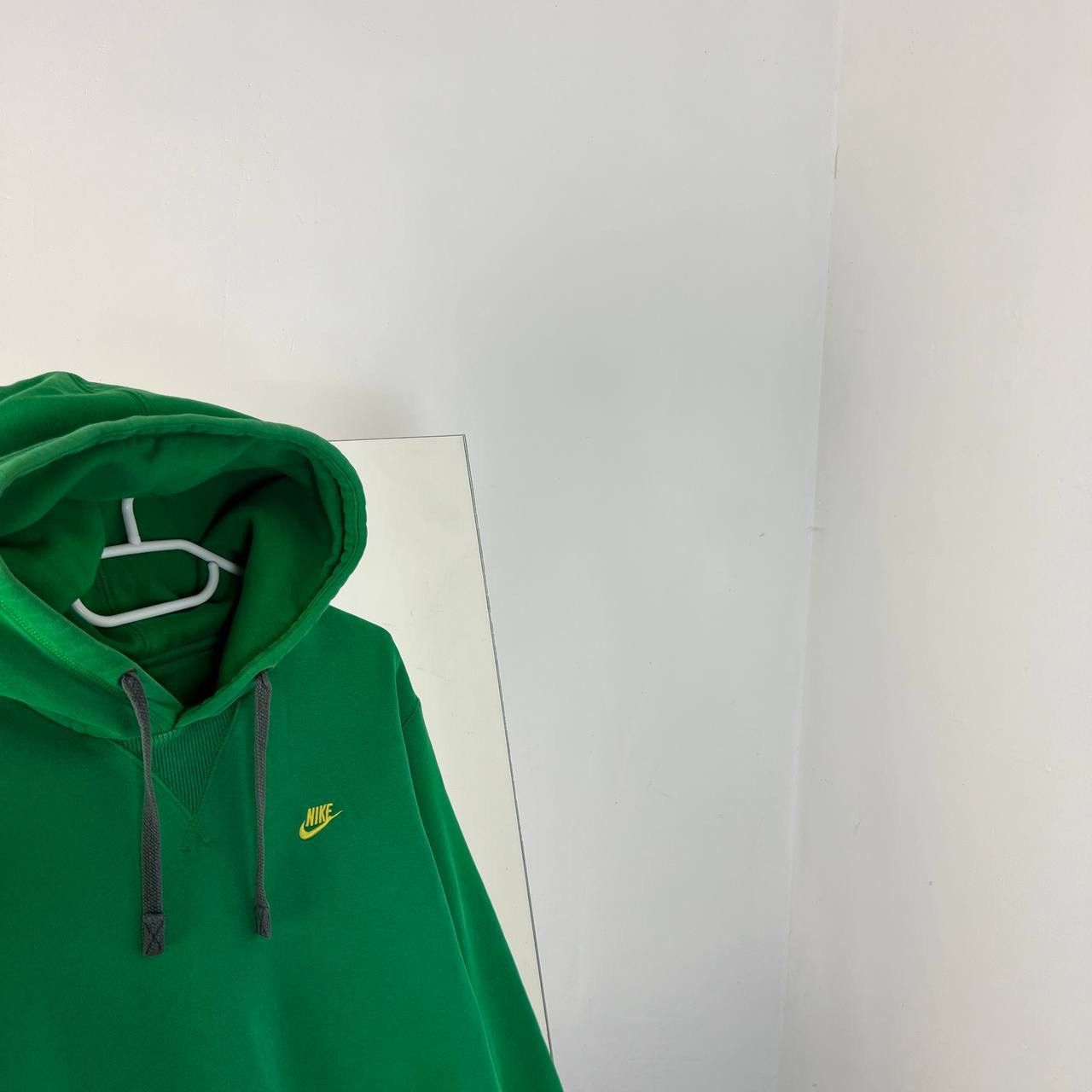 Nike Vintage Y2K Nike Mini Logo Oversizee Hoodie Size US L / EU 52-54 / 3 - 2 Thumbnail