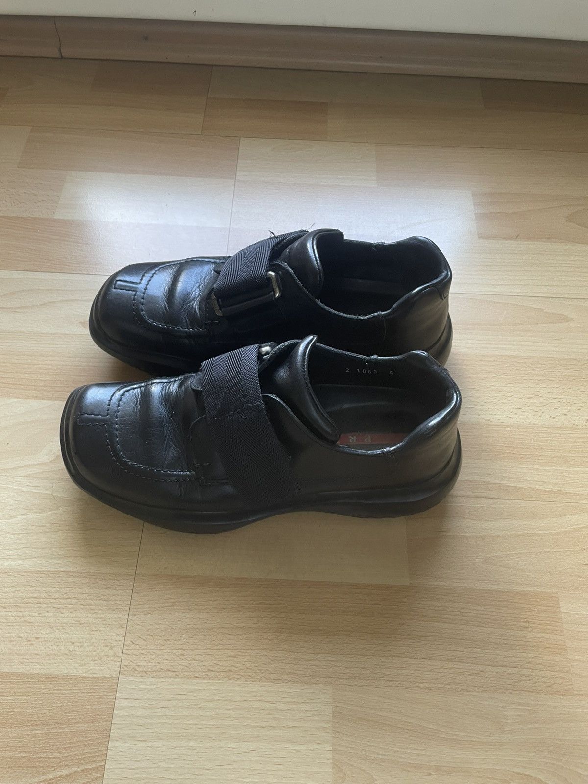 Prada Prada Velcro loafers Size US 6 / EU 39 - 3 Thumbnail
