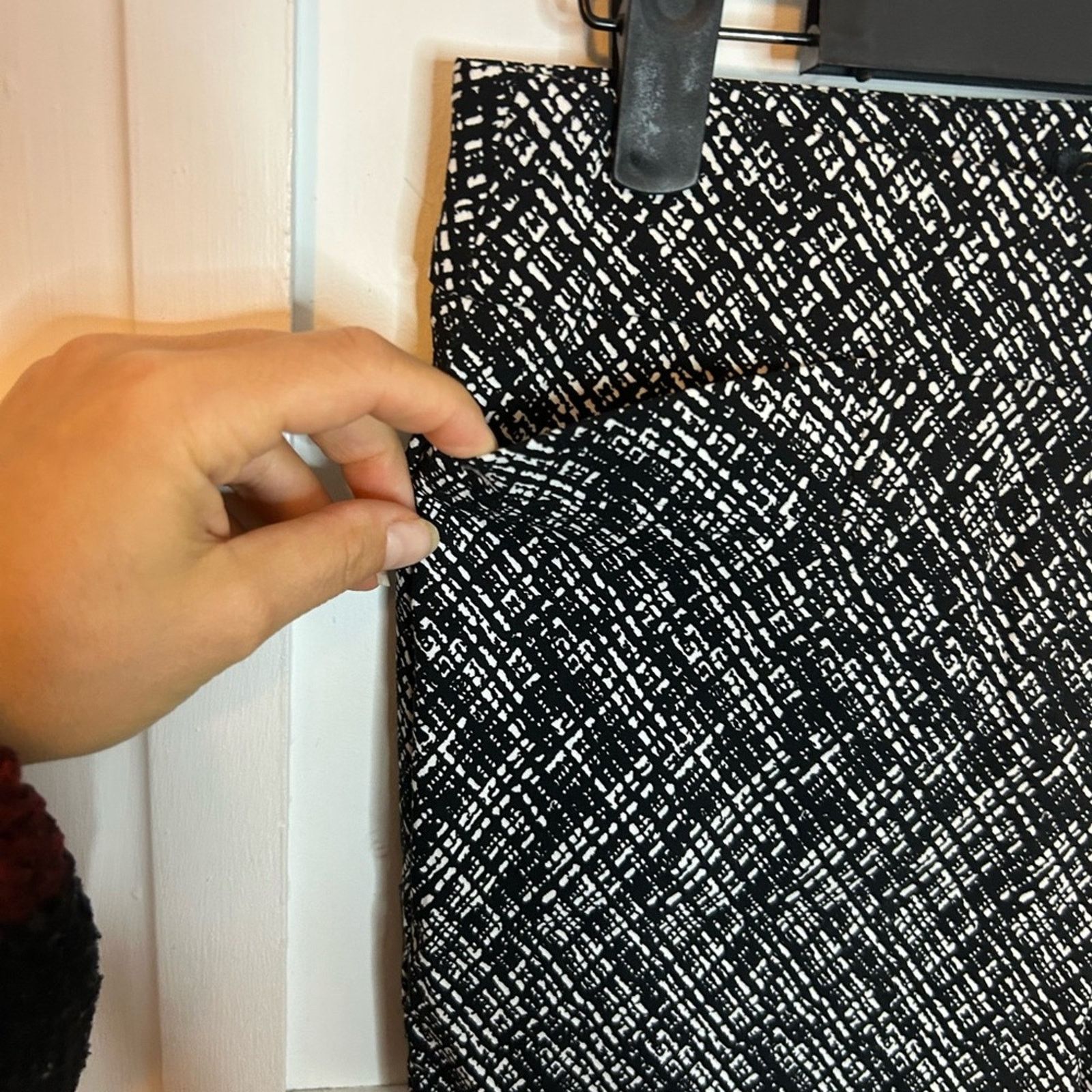 Renuar Renuar Black and White Patterned Stretch Ankle Pants Size 27" / US 4 / IT 40 - 6 Thumbnail
