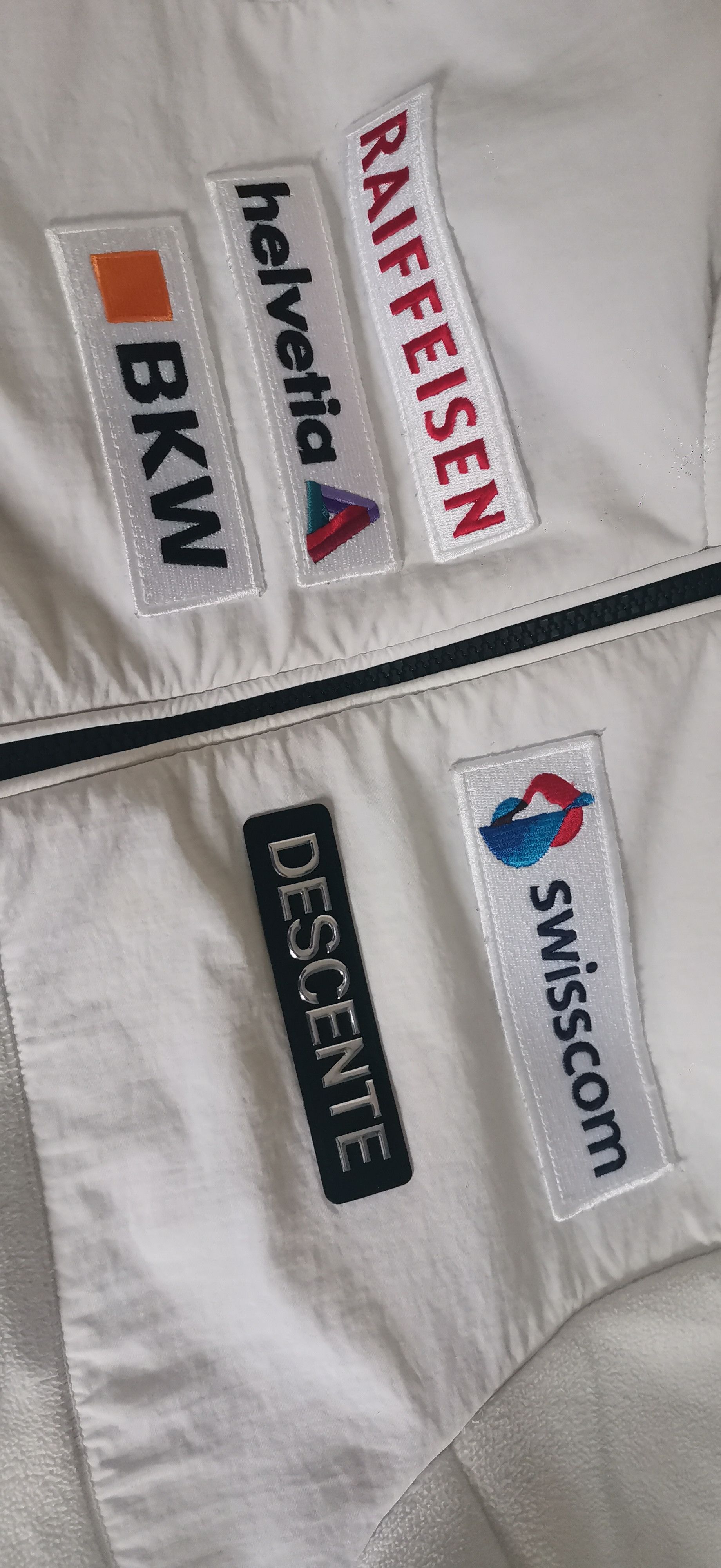 Descente DESCENTE Swiss Ski Team Hooded Fleece Jacket – White Size US S / EU 44-46 / 1 - 8 Thumbnail
