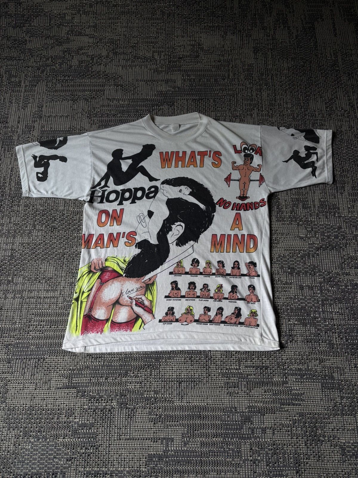 Vintage Vintage 90s Sigmund Freud "What's On A Man's Mind" AOP Tee Size US XL / EU 56 / 4 - 1 Thumbnail