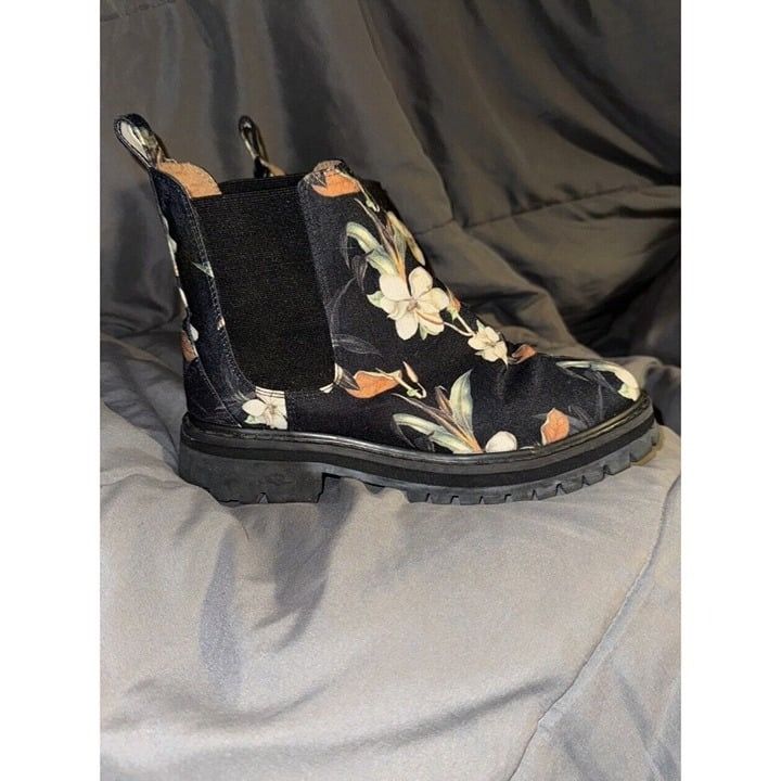 Other Aerosoles Insecta Platform Boot Women's Size US 6 M Floral S Size US 6 / IT 36 - 2 Thumbnail