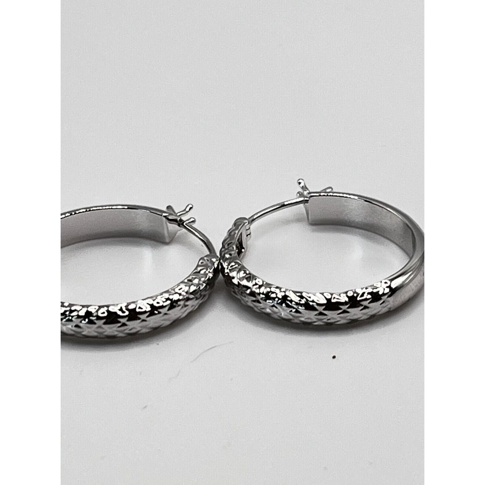 The Unbranded Brand 925 Sterling Silver Hoop ETCHED Earrings NIB 6G Size ONE SIZE - 3 Thumbnail