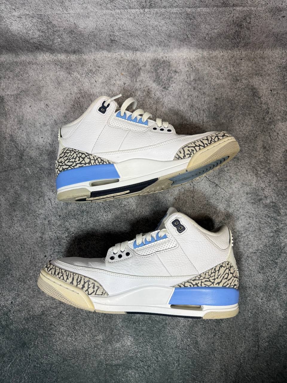 Jordan Brand Size 8 | Jordan 3 UNC With Box | Pre-Owned Size US 8 / EU 41 - 4 Thumbnail
