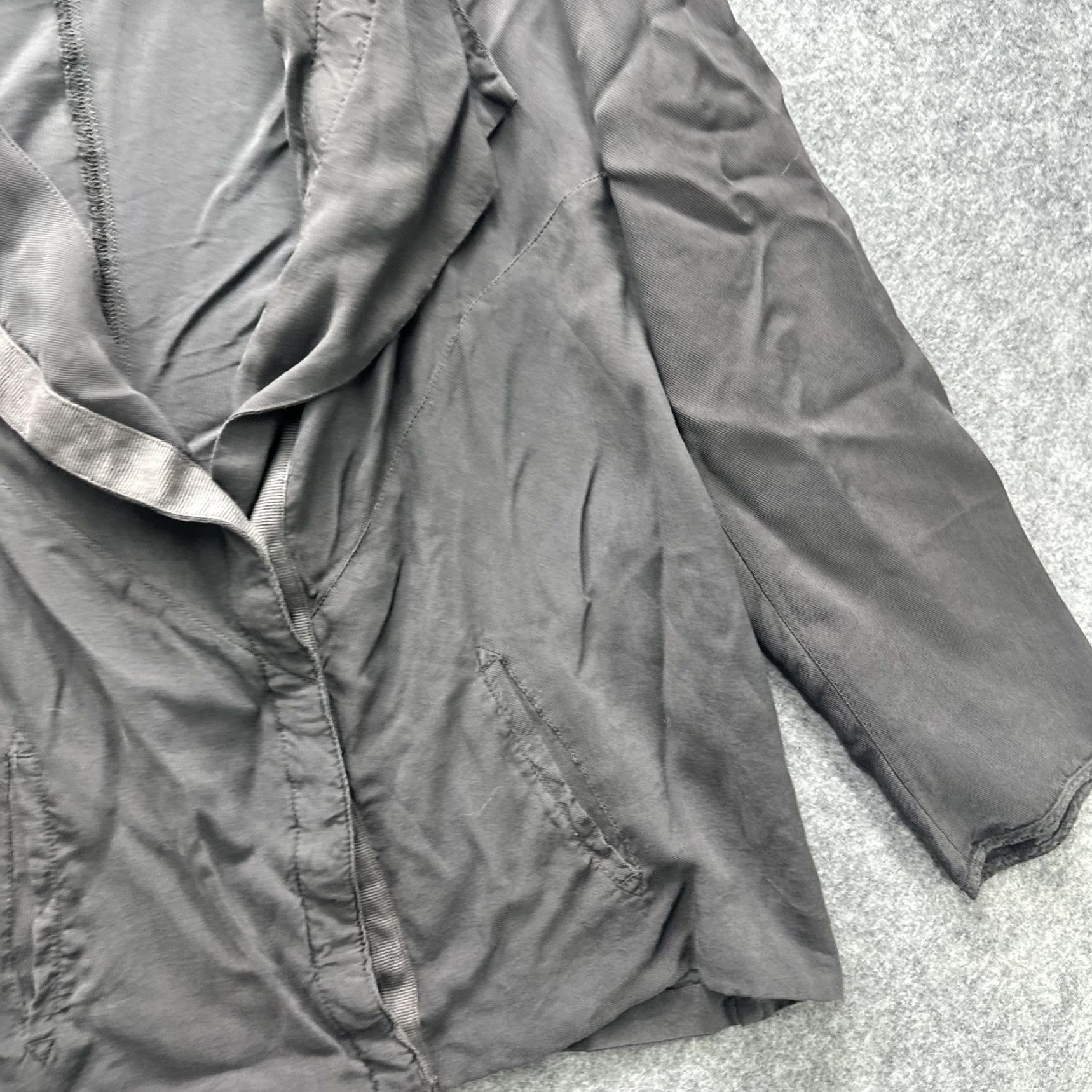 Vintage HUMANOID Blazer Jacket Womens M Gray Twill Viscose Cupro Draped Collar, Short, Single-Breasted, Pockets, Basic Jacket Size M / US 6-8 / IT 42-44 - 5 Thumbnail