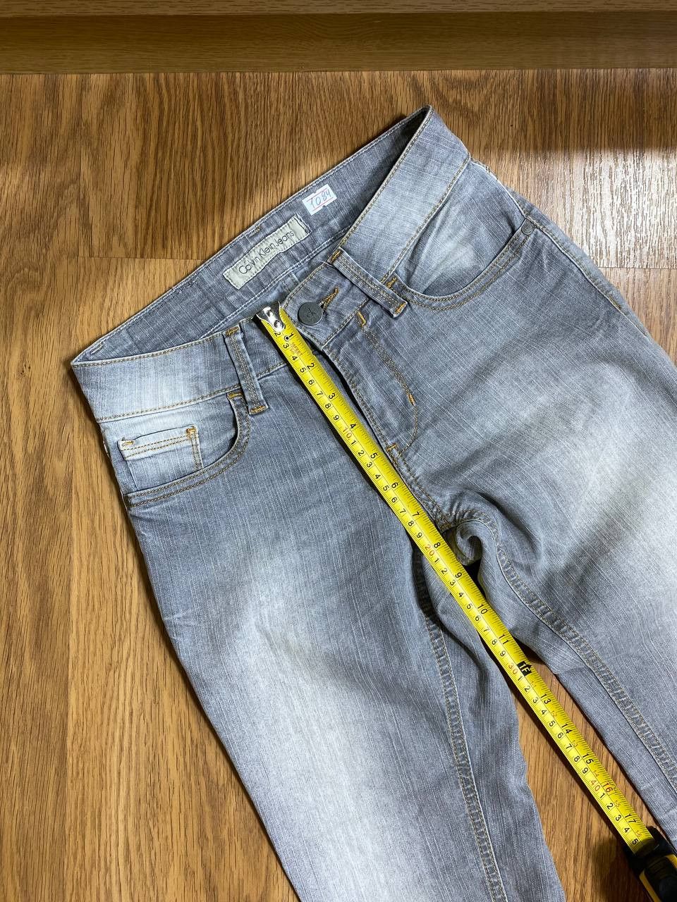 Calvin Klein × Vintage Vintage Y2K Light Wash Calvin Klein Essential Denim Jeans! Size US 26 / EU 42 - 20 Thumbnail