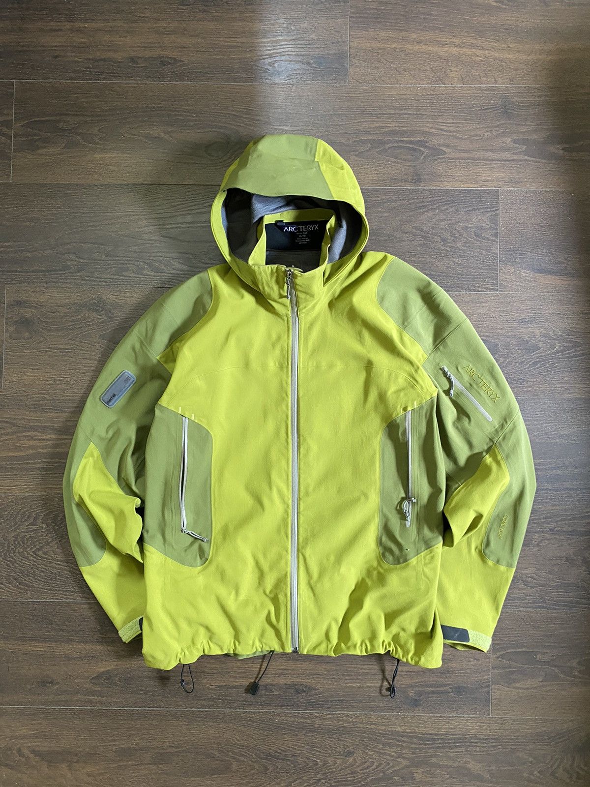 image of Arcteryx Recco Jacket Vintage in Green, Men's (Size XL)