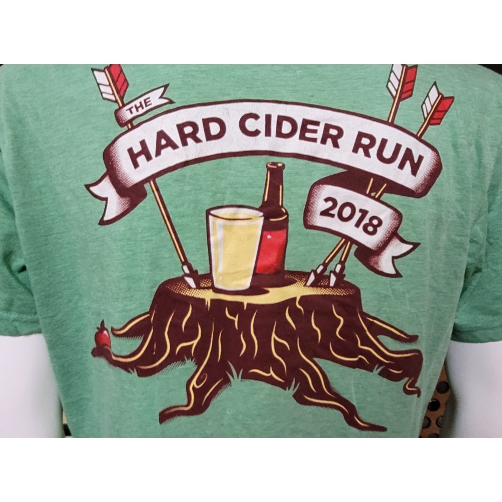 Cider Sour Fish The Hard Cider Run 2018 T Shirt Green Short Sleeve Large Mens Regular Cotton Blend Graphic Tee Running Racing Pattern Solid Men’s L Size US L / EU 52-54 / 3 - 3 Thumbnail