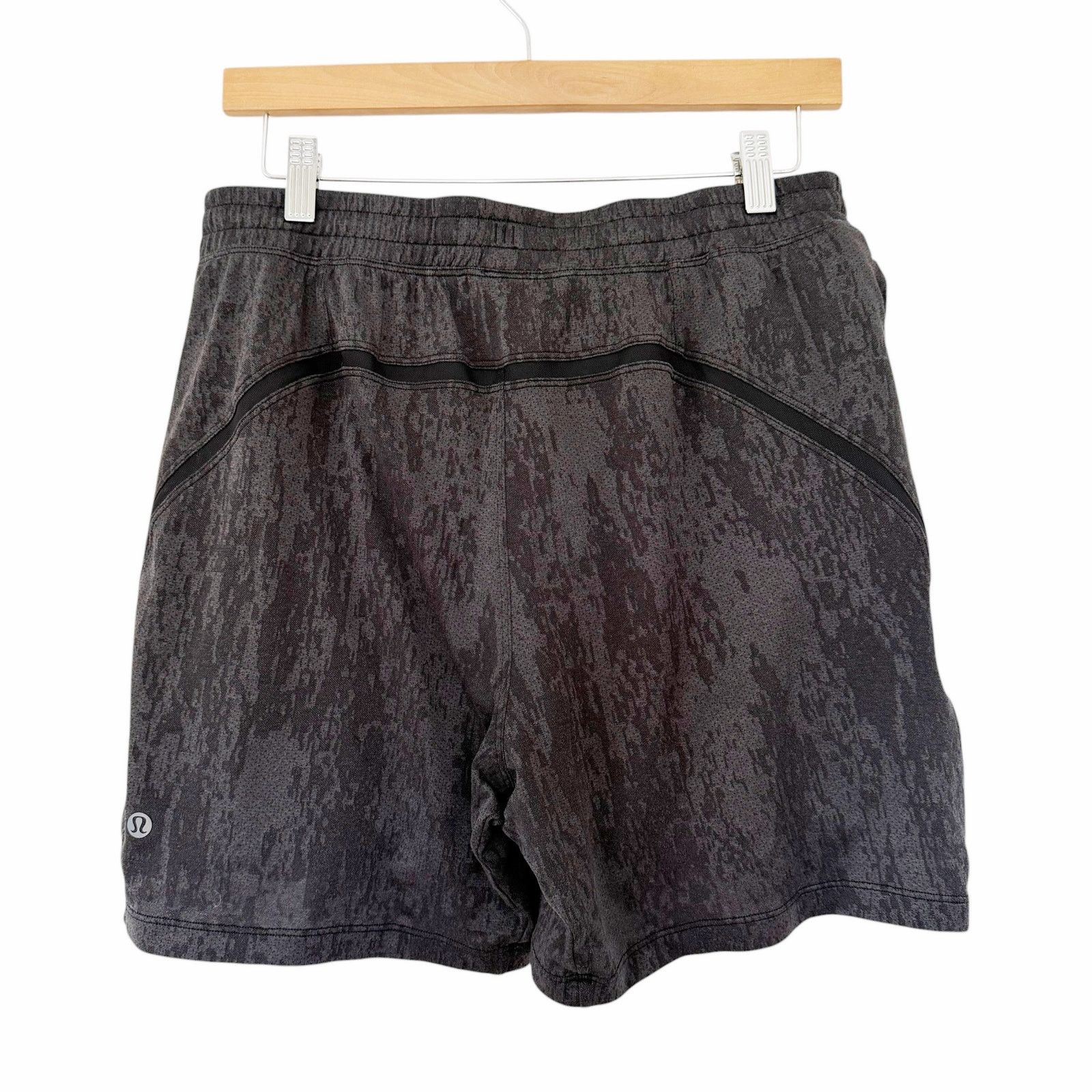 Lululemon Lululemon Gray Pace Breaker Lined Shorts Sz L Size US 29 - 5 Thumbnail