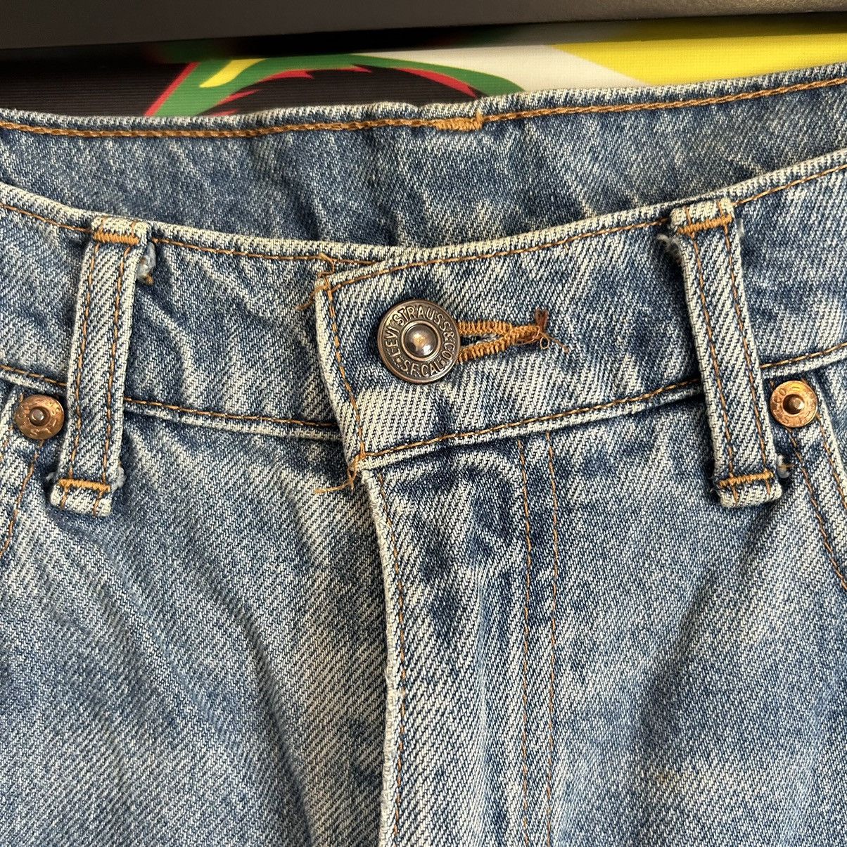 Levi's Vintage Levi’s 90s Japanese Washed Blue Distressed Denim Size US 33 - 4 Thumbnail