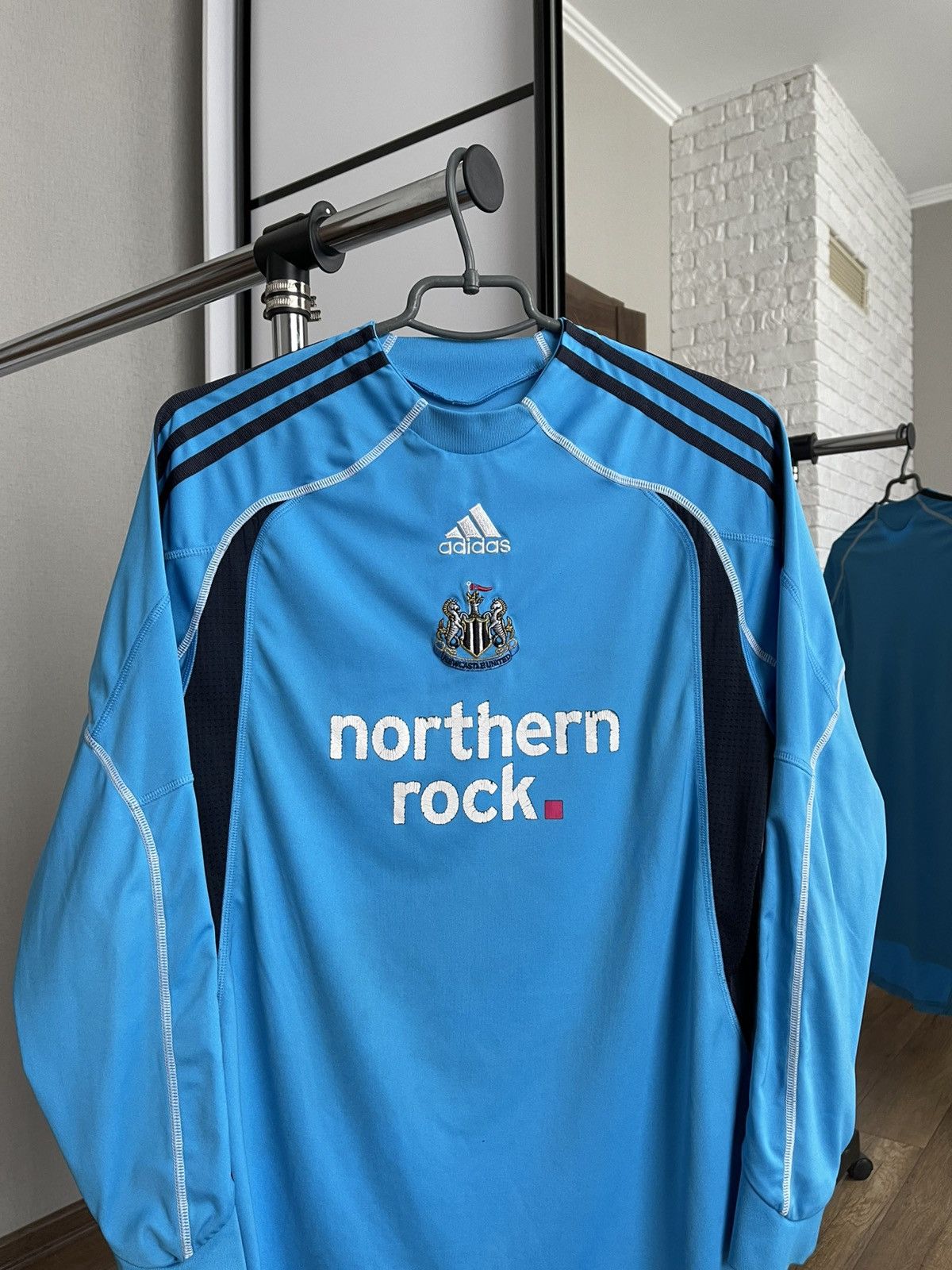 Adidas 2009/2010 Adidas Newcastle Vintage Soccer Jersey Goalkeeper Size US S / EU 44-46 / 1 - 5 Thumbnail