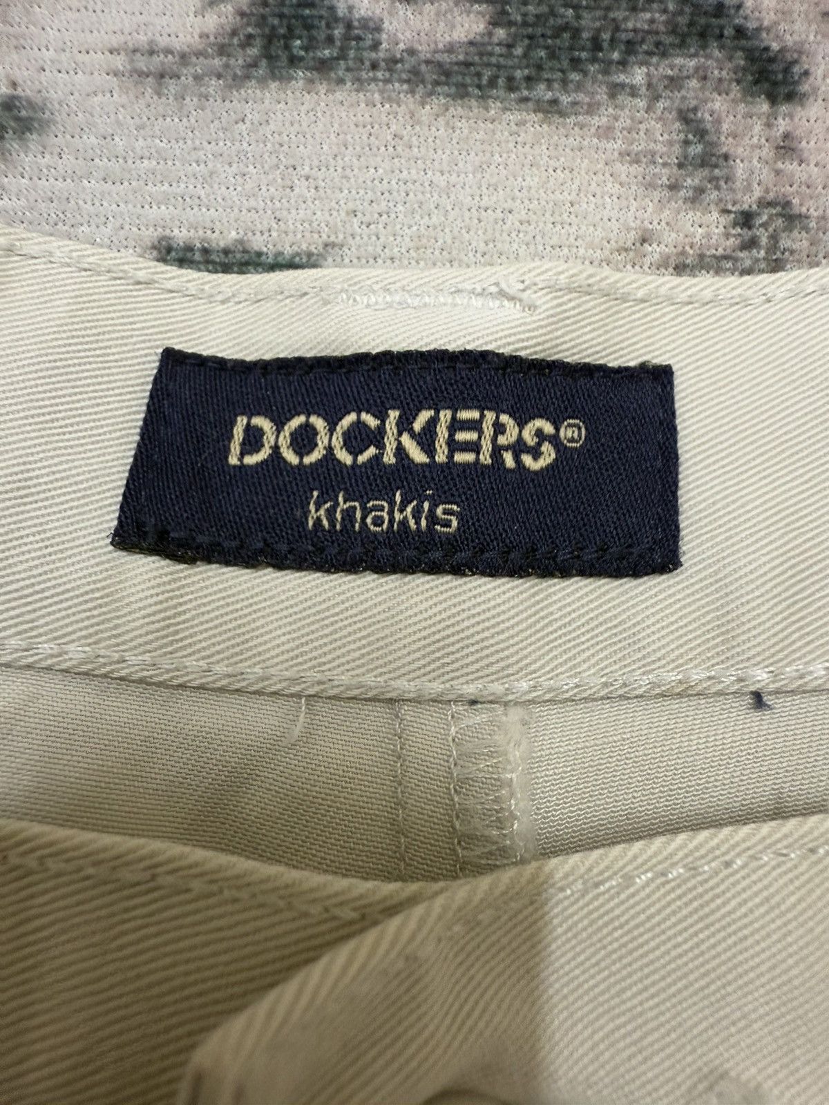 Dockers Dockers Khakis Short Pants Size US 40 / EU 56 - 5 Thumbnail