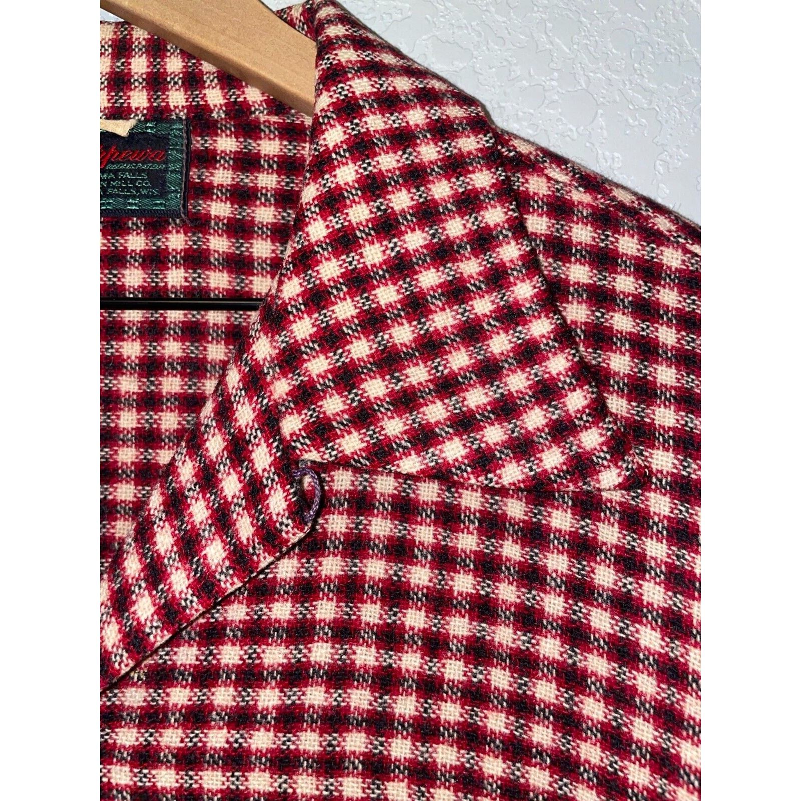 Chippewa 1960s Vintage Chippewa Wool Red Button Down Looped Shirt 60s Size US XL / EU 56 / 4 - 8 Thumbnail
