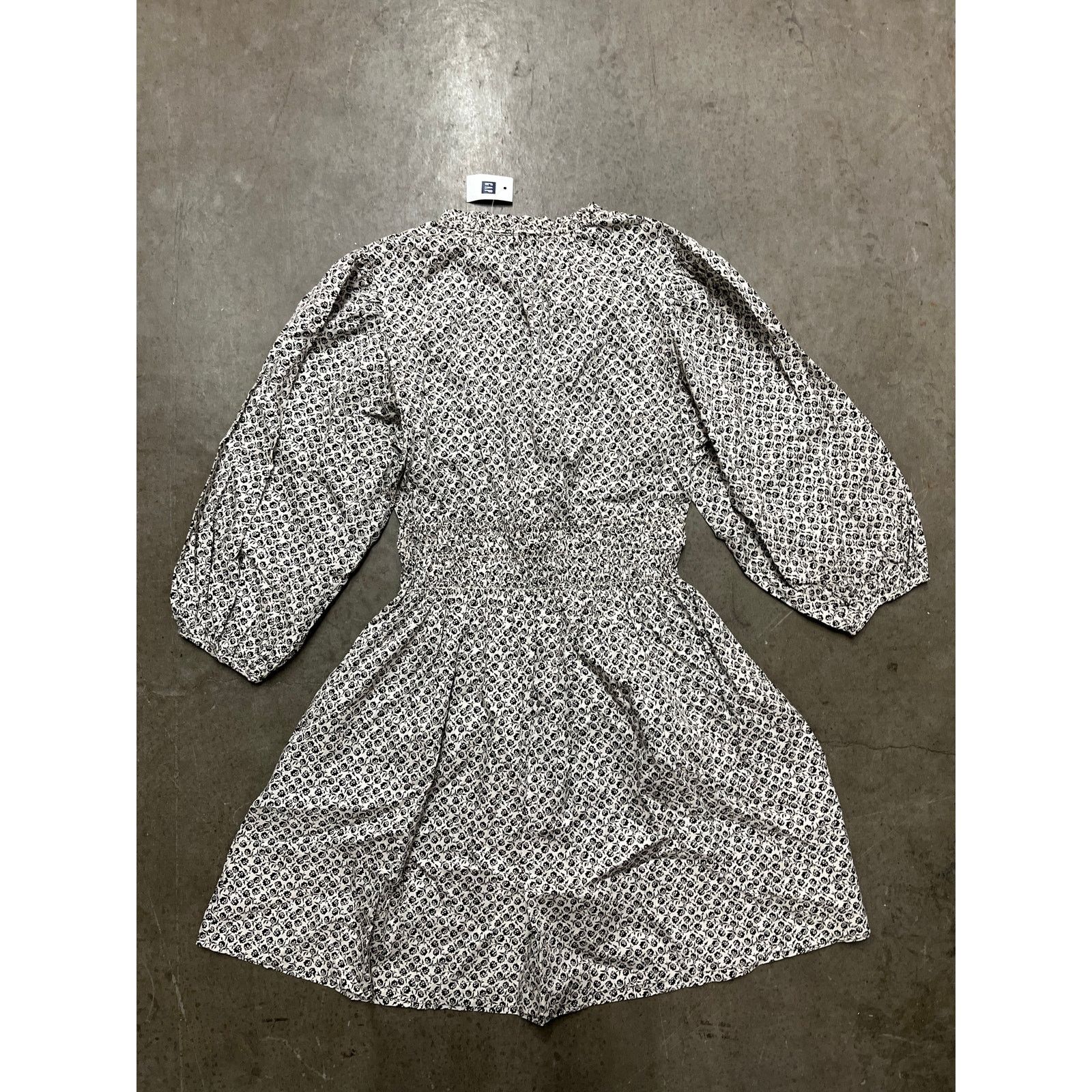 Gap Gap Women - Smocked Waist Puff Mini Dress / S / NWT Size S / US 4 / IT 40 - 4 Thumbnail