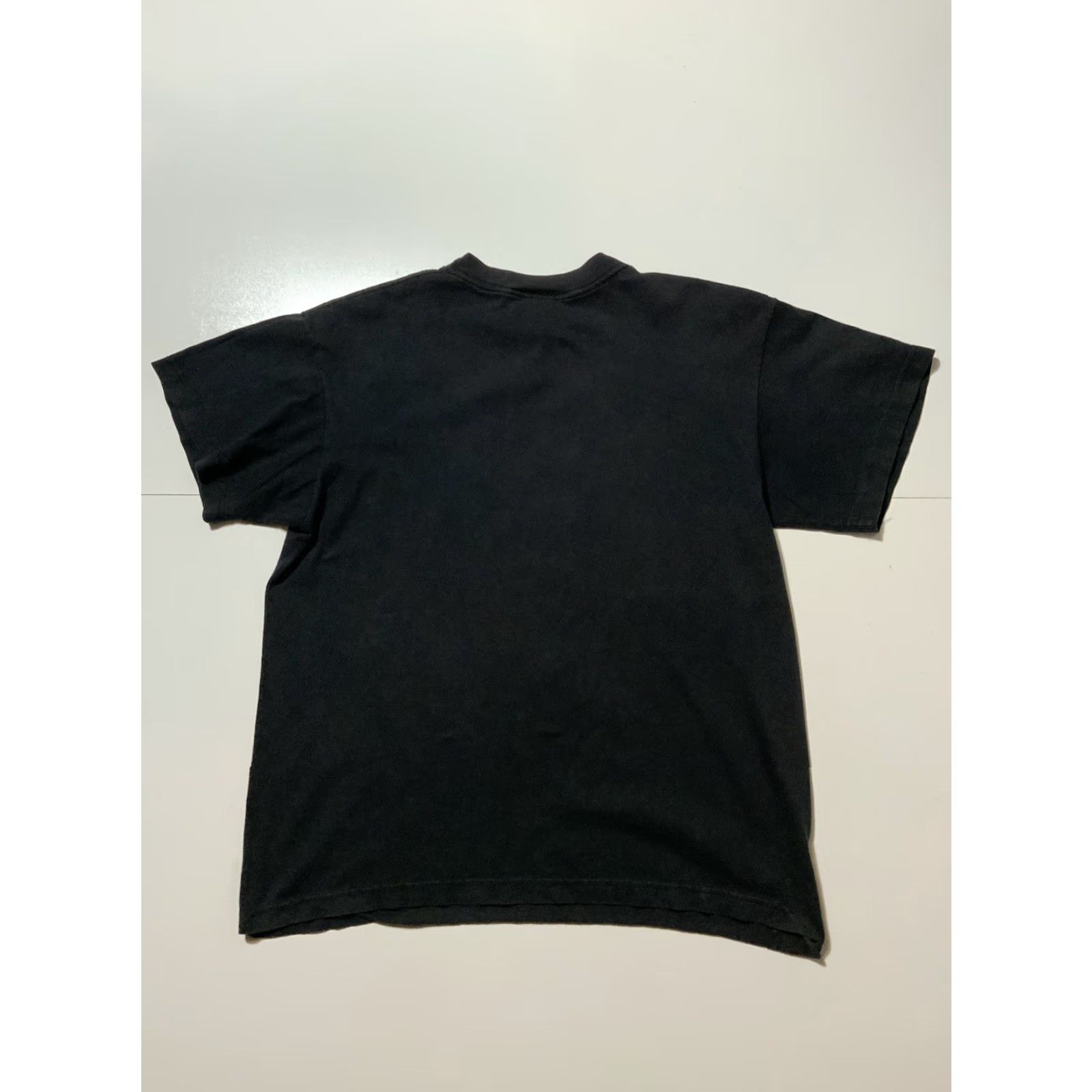 Vintage VINTAGE 90s Lisa Deane Saint Germain Black Faded Graphic S/S Crew T-Shirt Sz. L Men Shirt Size US L / EU 52-54 / 3 - 3 Thumbnail