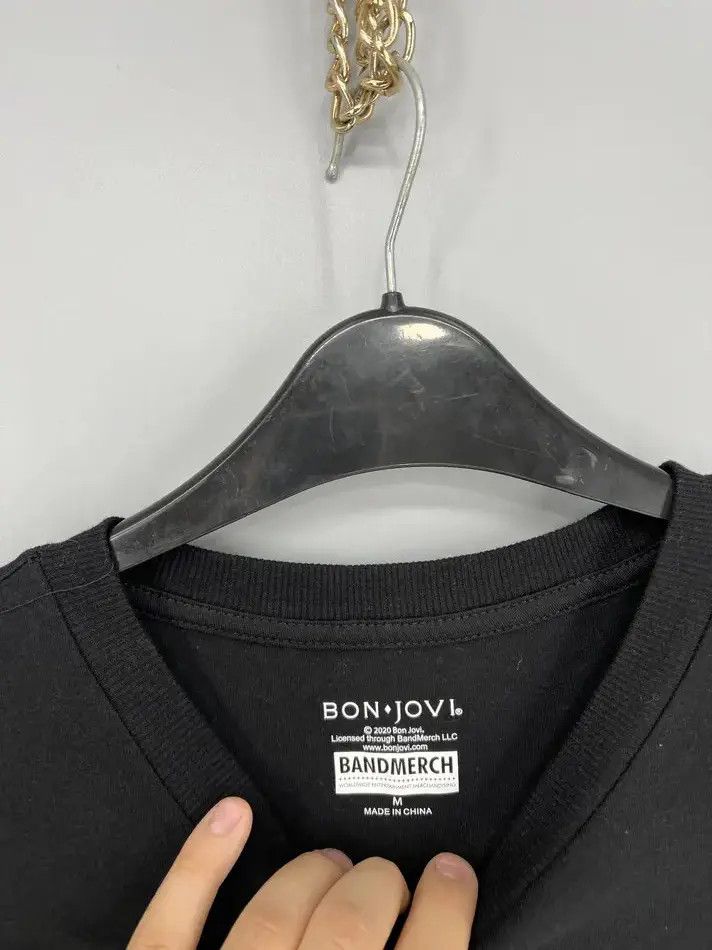 Band Tees VINTAGE BON JOVI BAND TEE 2020 Size US M / EU 48-50 / 2 - 7 Thumbnail