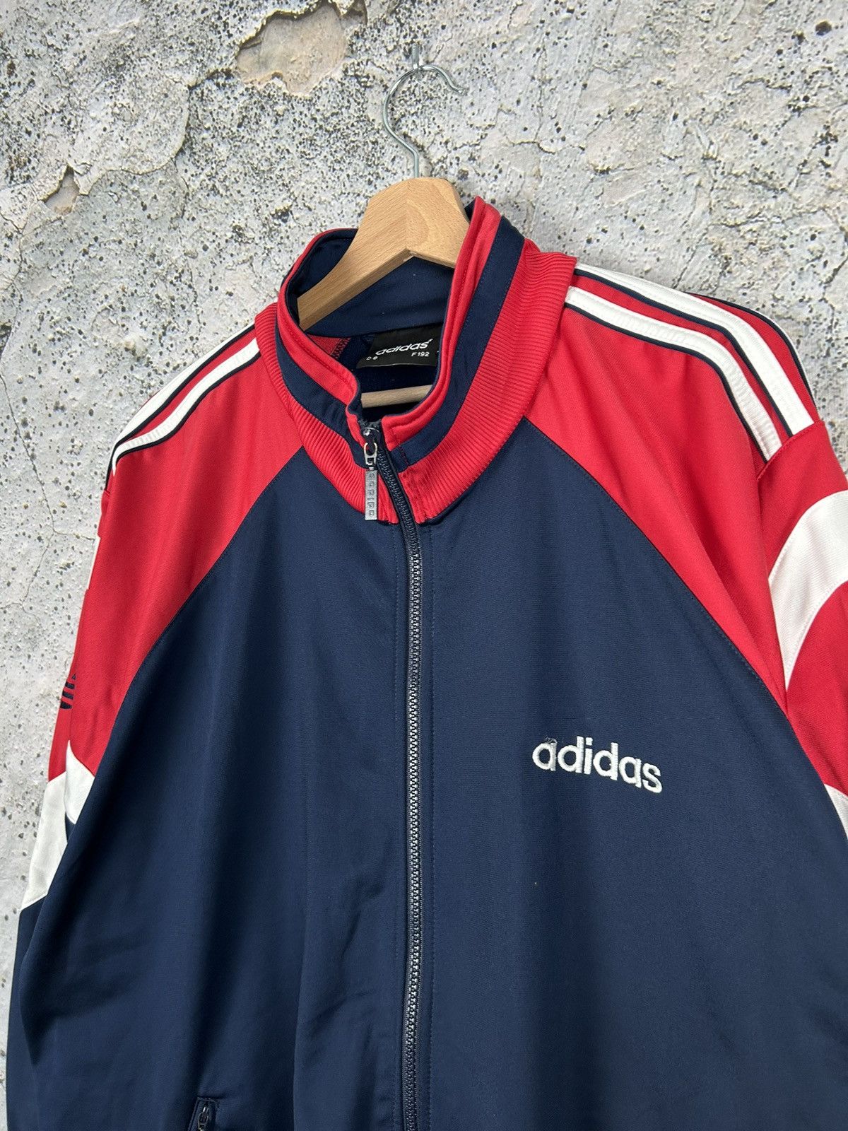 Adidas Vintage Adidas 90s Nylon Light Jacket Sportswear Size US L / EU 52-54 / 3 - 3 Thumbnail