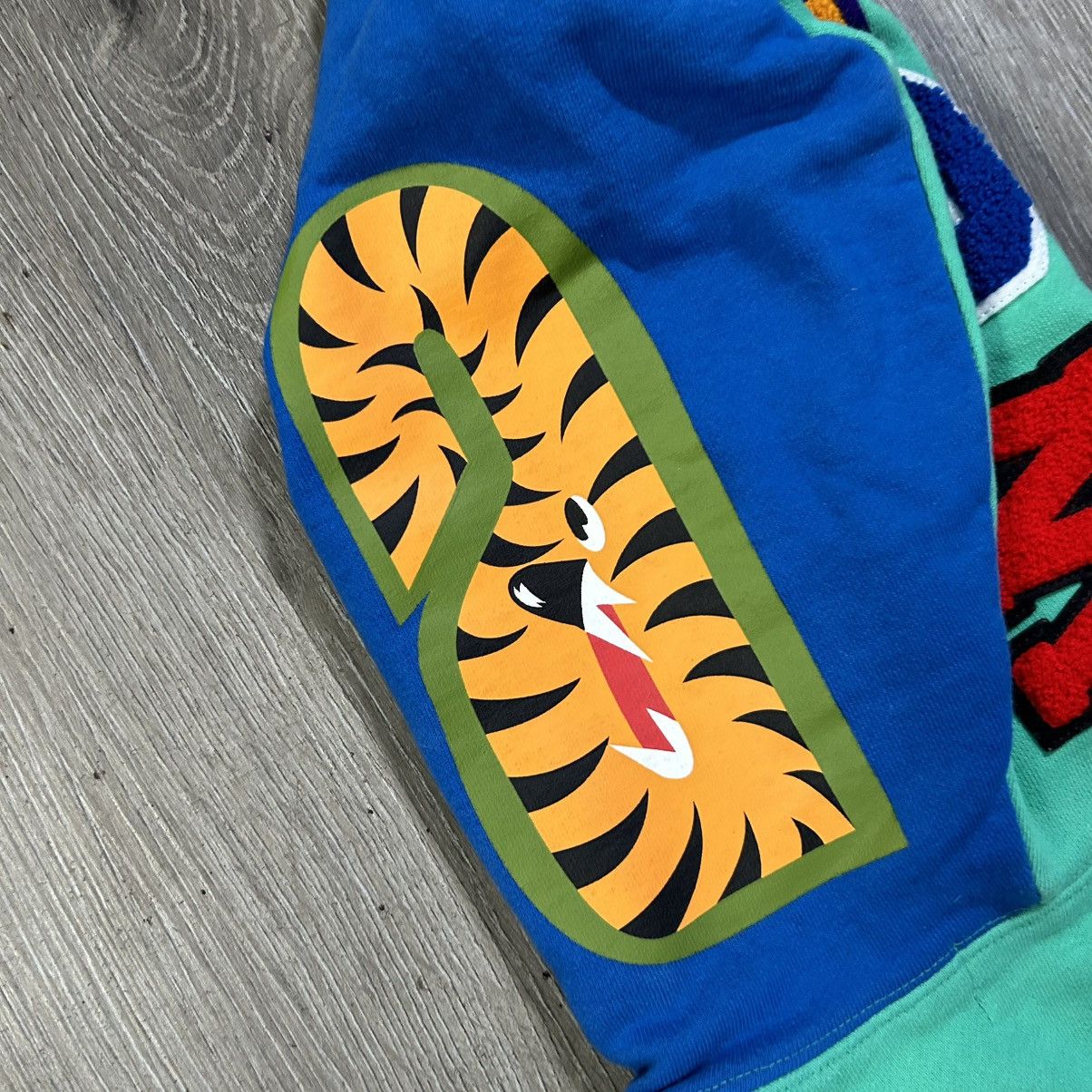 Bape BAPE Color Block Shark Full Zip Hoodie Size US S / EU 44-46 / 1 - 6 Thumbnail