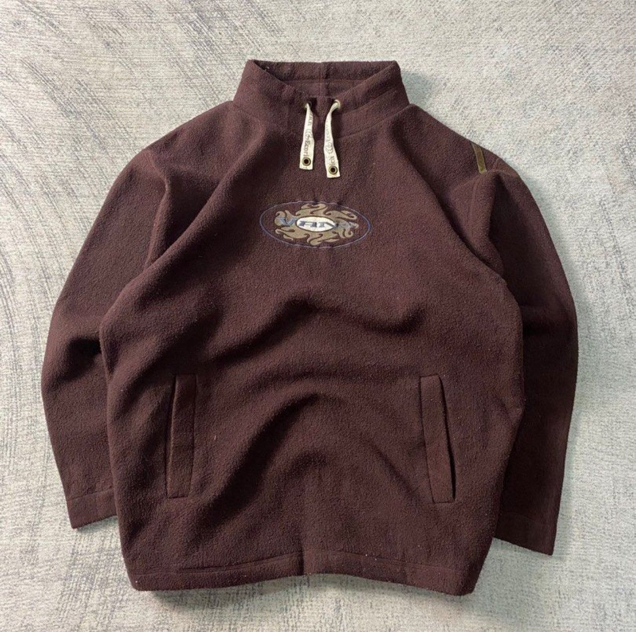 Vans × Vintage Y2K Vans Center Logo Streetwear Oversized Sweater Pullover Size US L / EU 52-54 / 3 - 1 Thumbnail