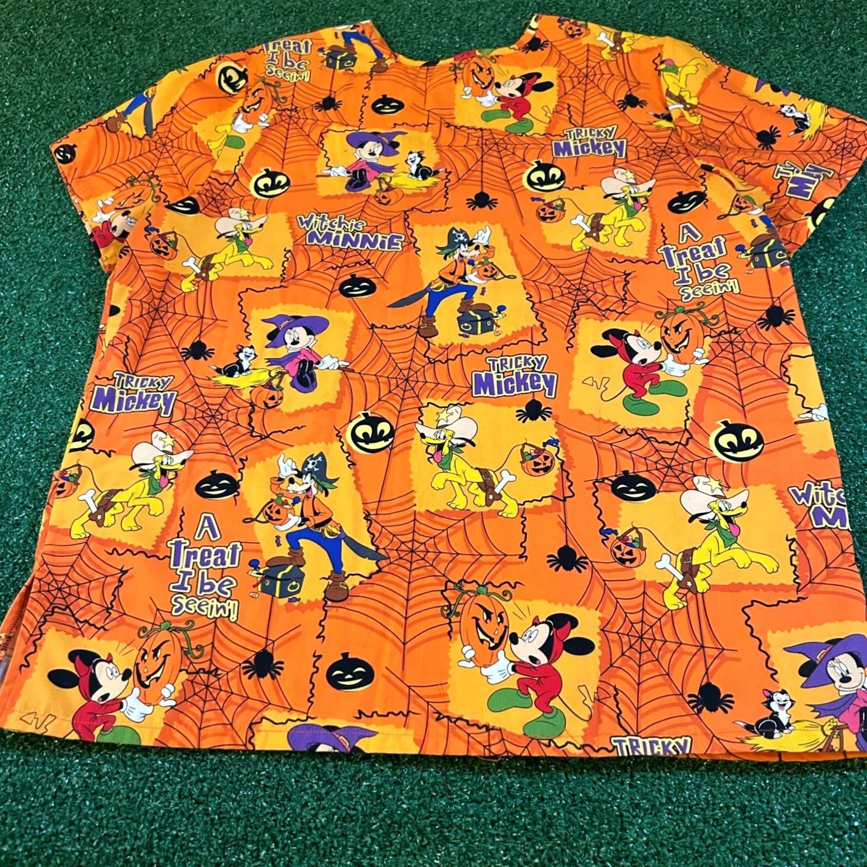 Disney VINTAGE Disney Halloween Scrub Top Tricky Mickey Mouse Shirt Orange Adult Large Size US L / EU 52-54 / 3 - 4 Thumbnail