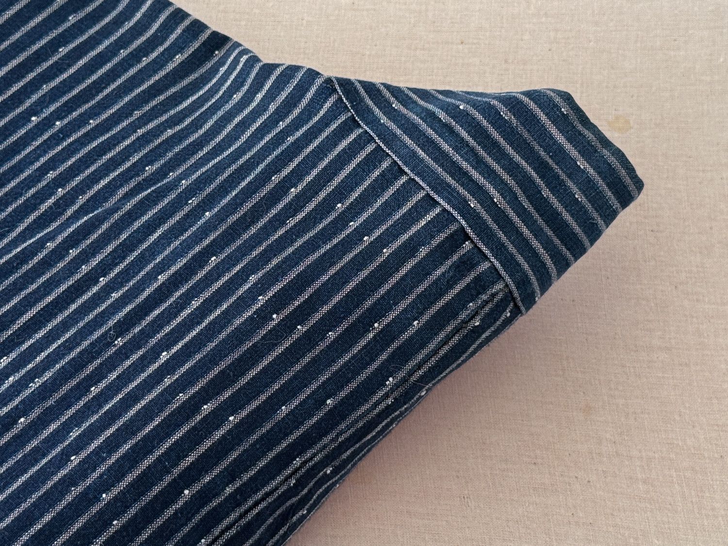 Vintage Vintage Japanese Mid-sleeved Kimono Hanten Striped Indigo Size US S / EU 44-46 / 1 - 6 Thumbnail