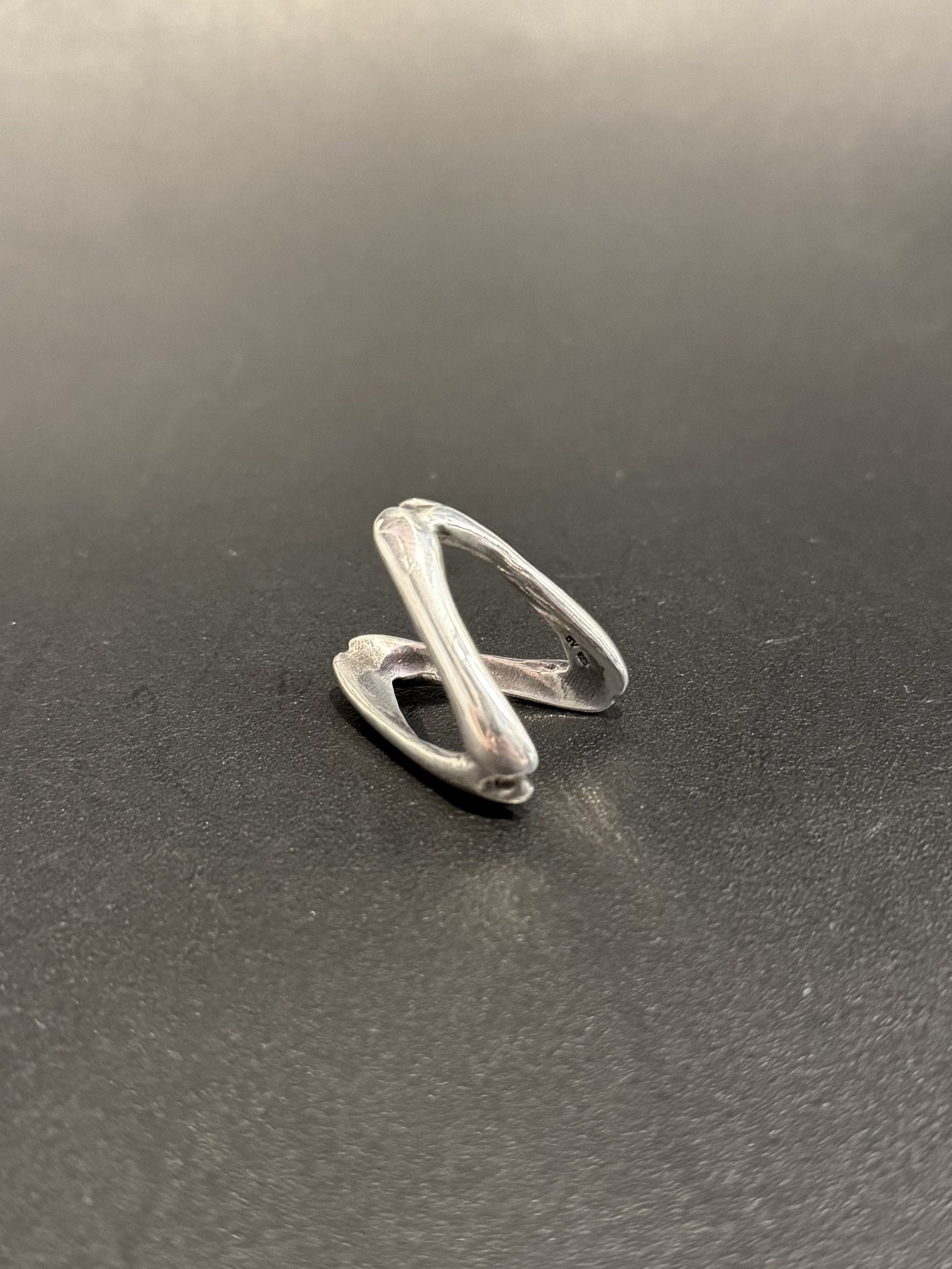 Stussy × Vintage SUPER RARE 80s STUSSY TRIBE CROWN RING READ