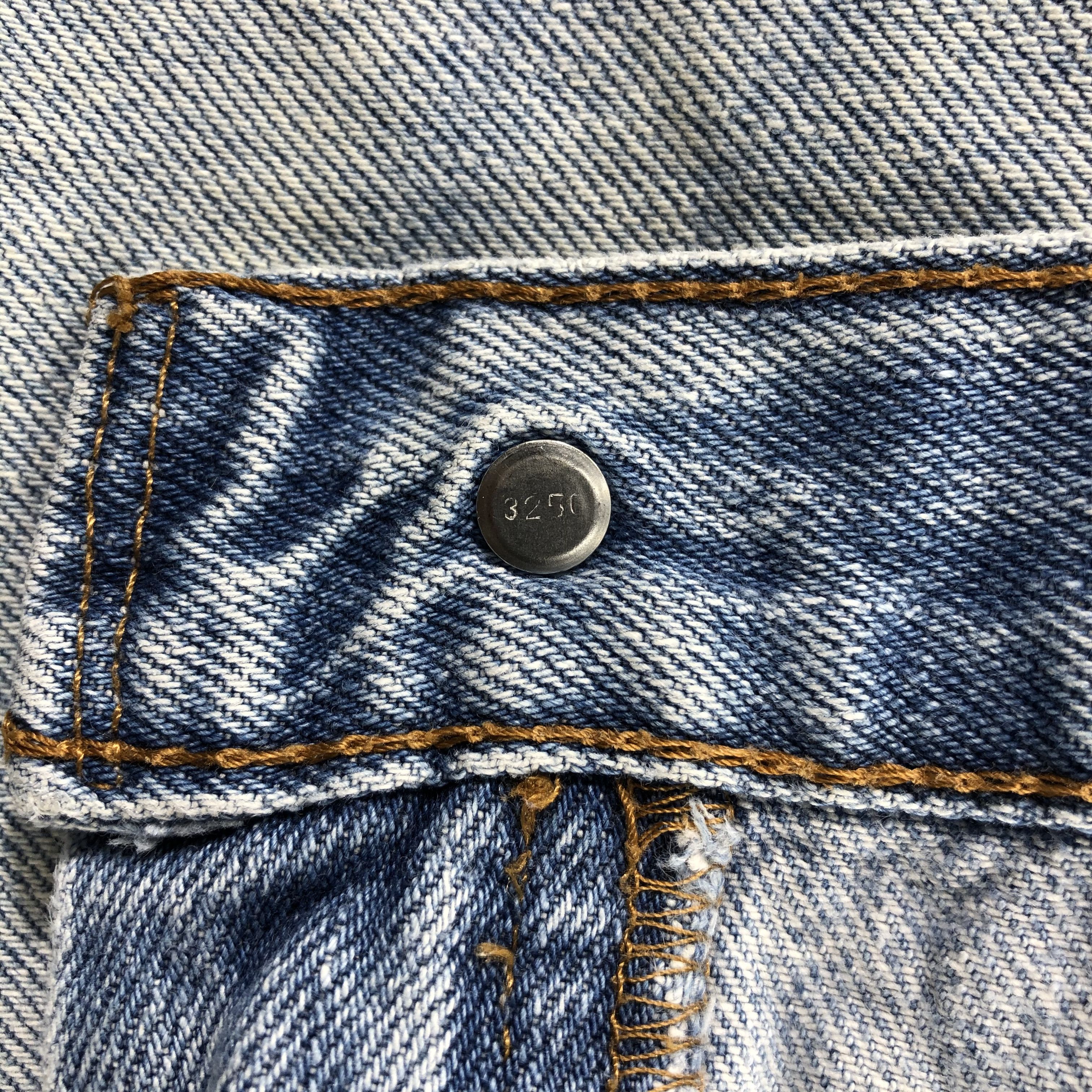 Levi's Vintage Blue Wash Levis 550 Jeans-J2497 Size US 34 / EU 50 - 10 Thumbnail