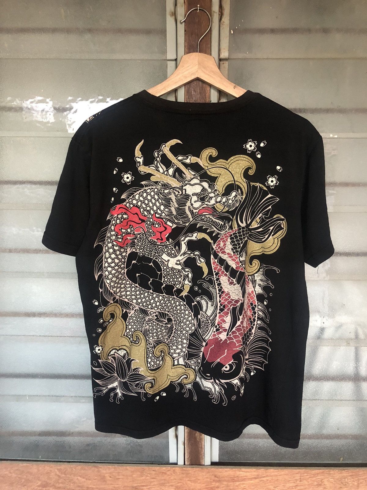 Karakuri Tamashii Vintage 90's Sukajan Design Dragon x Fish Koi Shirt Tee Size US M / EU 48-50 / 2 - 1 Thumbnail