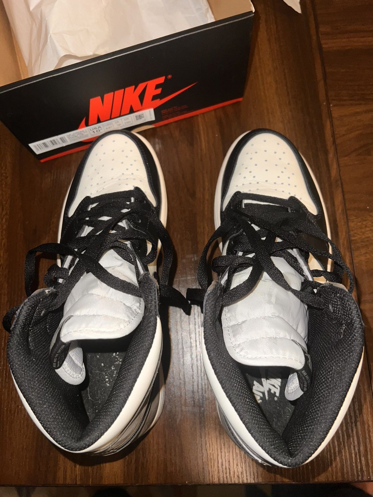 Nike Air Jordan 1 Retro High OG “ Mocha” Size US 10.5 / EU 43-44 - 4 Thumbnail